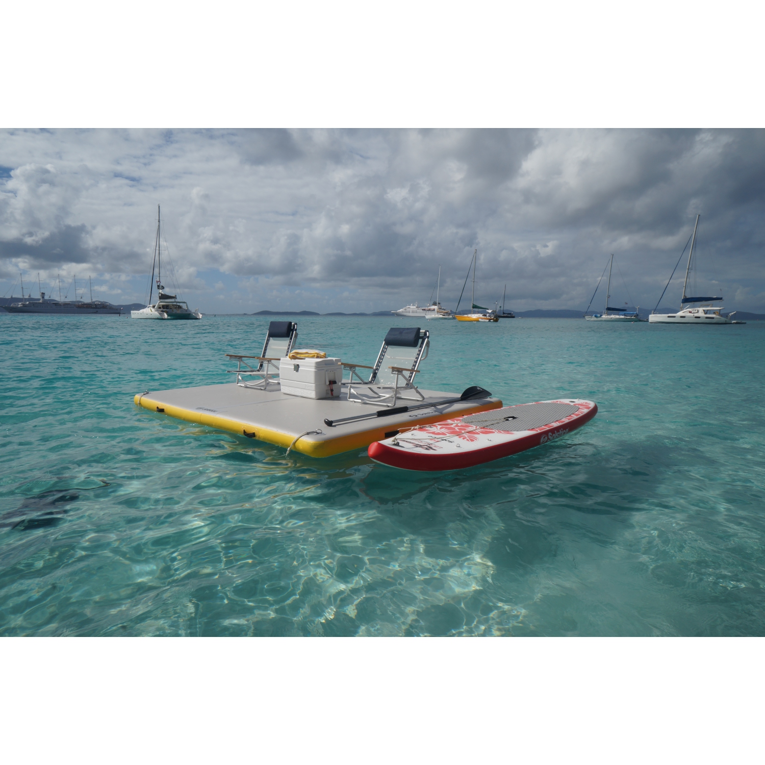 Station d’accueil gonflable de 10 pi pour le lac Solstice Drop Stitch, blanc et jaune