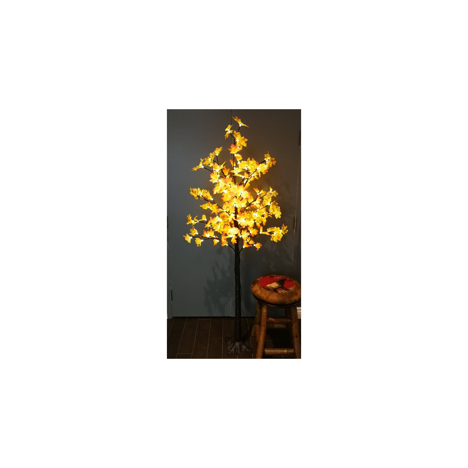Maple tree light