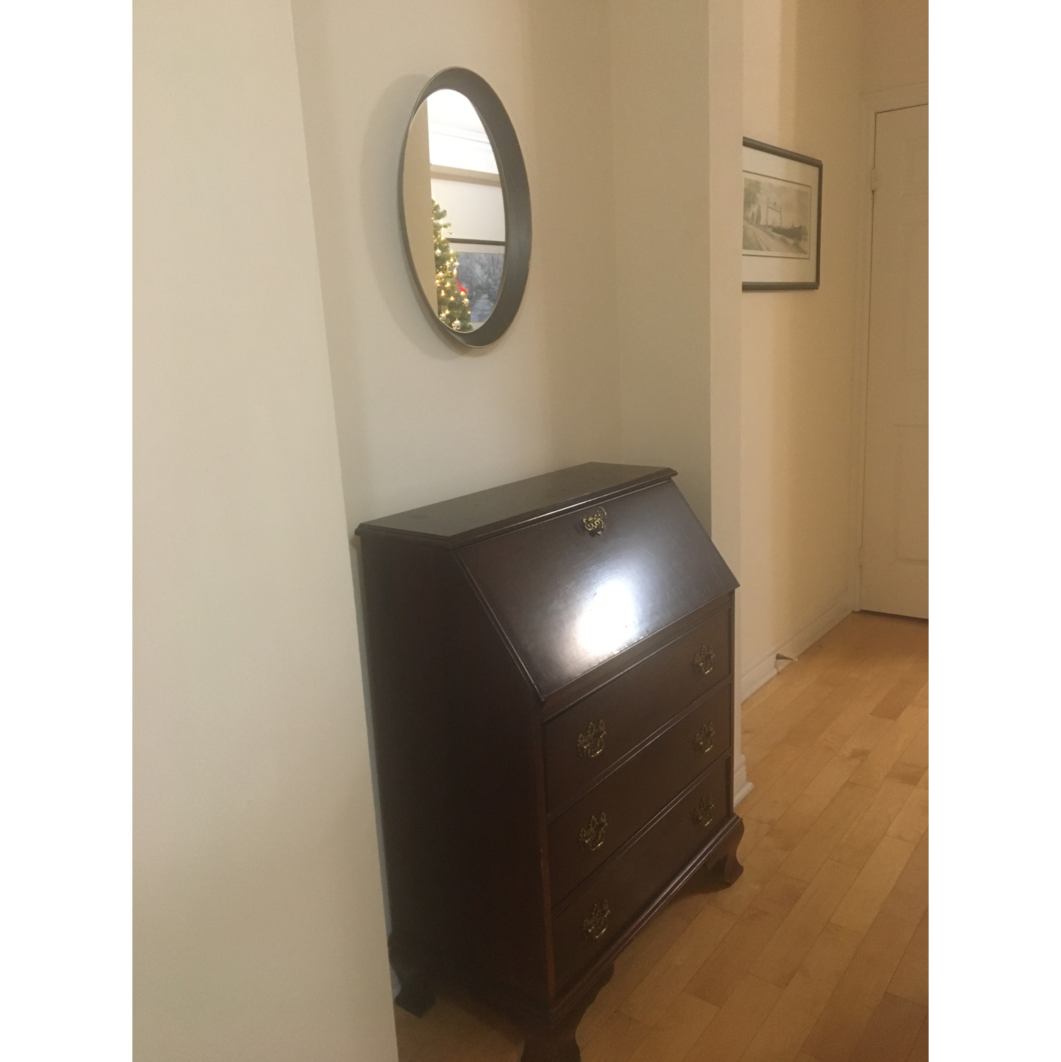 Wall Mirror - Oval metal decorative mirror medium