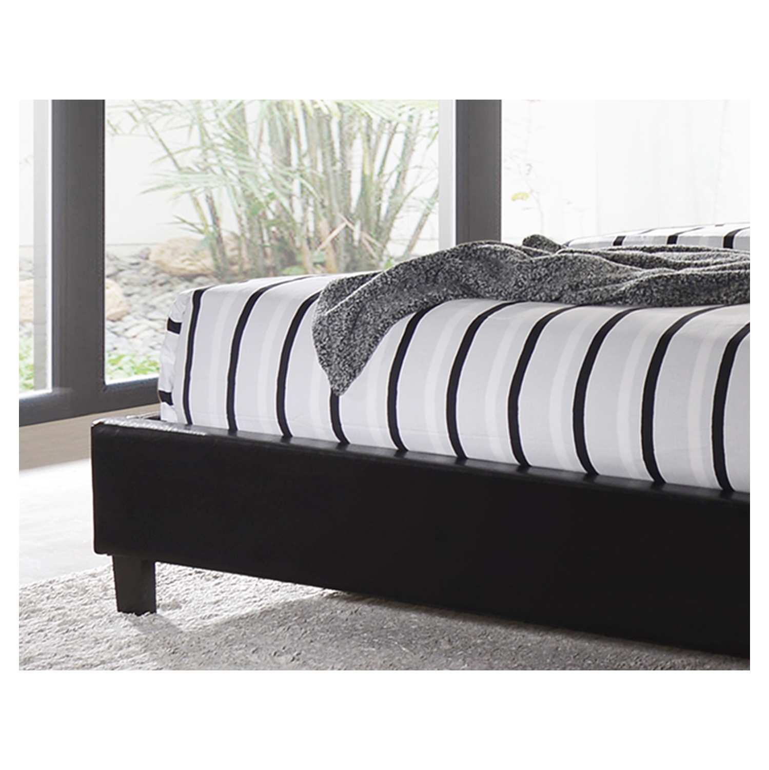 Black Faux Leather Diamond Tufted KING Size Platform Bed