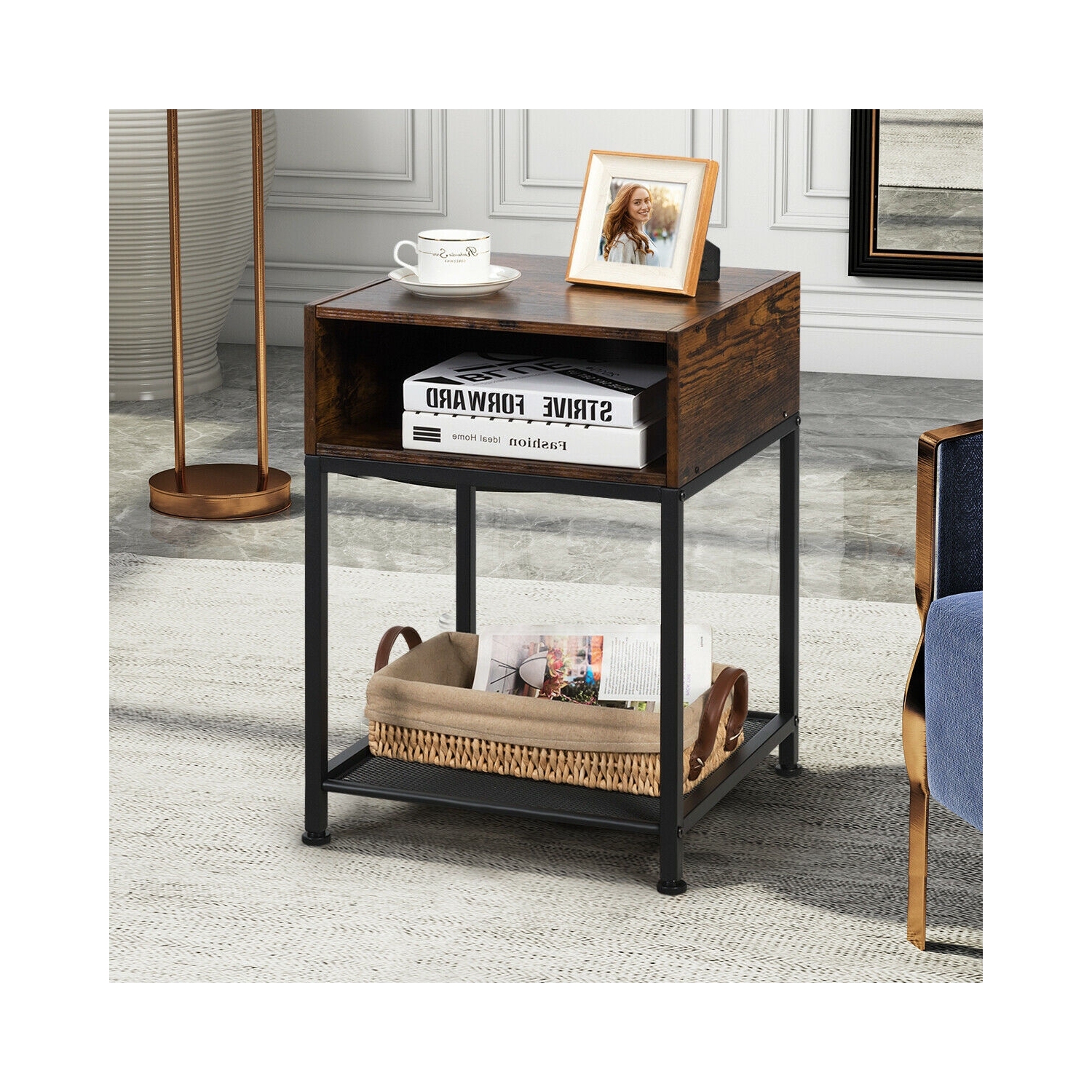Table de chevet de style industriel avec tablette en filet