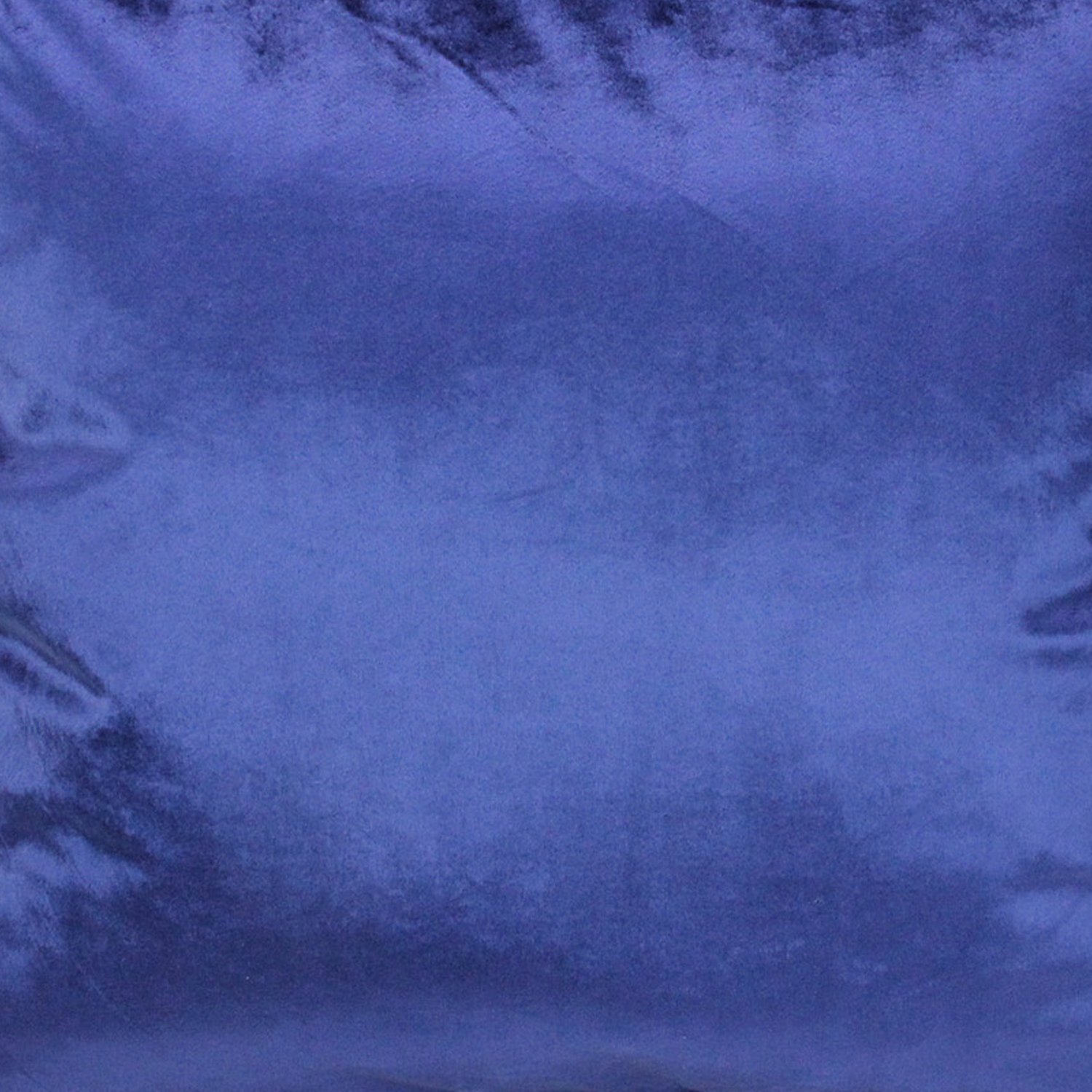 Coussin décoratif carré en velours bleu marine avec bordure à passepoil, 17 po