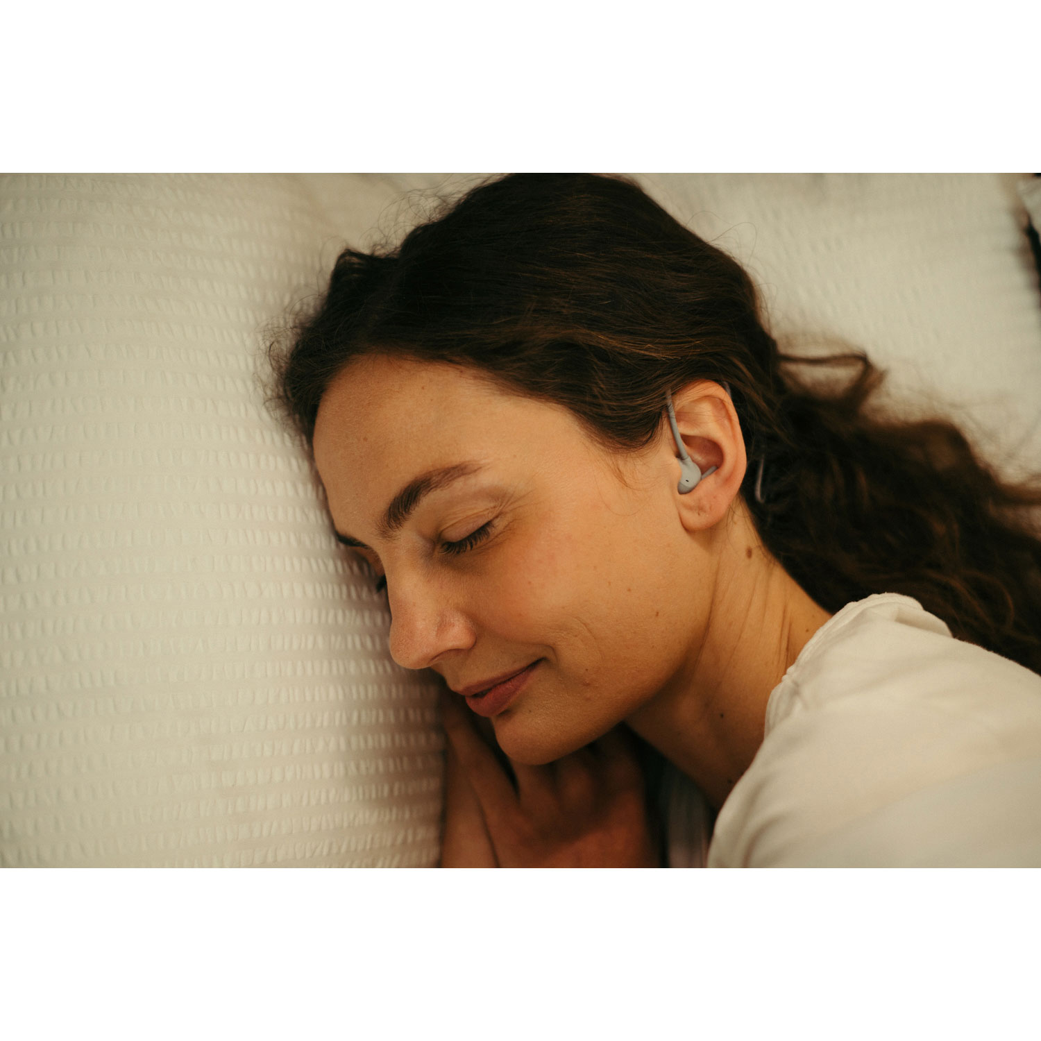 Écouteurs Bluetooth d'aide au sommeil Nightbuds de Kokoon - Gris - Anglais