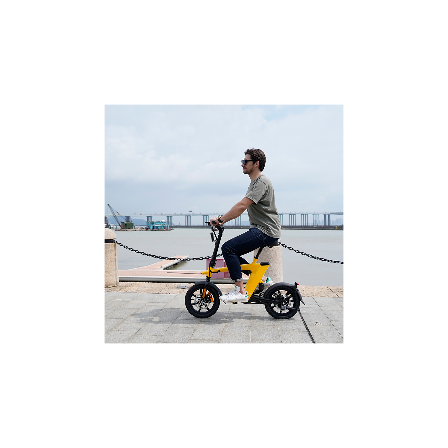 Vélo Zip - vélo électrique compact pliable - jaune