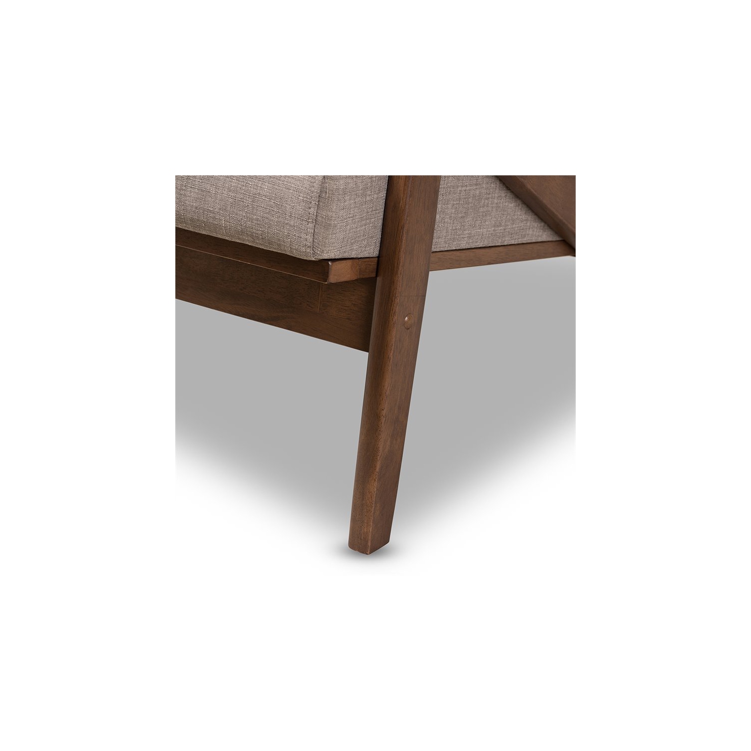 Baxton Studio – Causeuse capitonnée Bianca en gris clair et brun noyer