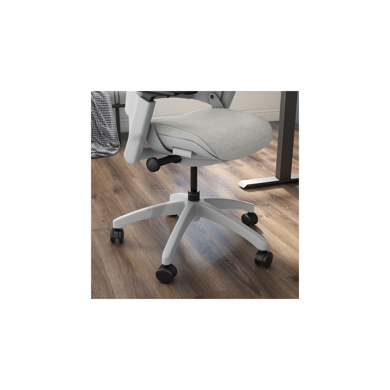Furniture of America Nauta Mesh and Metal Adjustable Office Chair in Gray