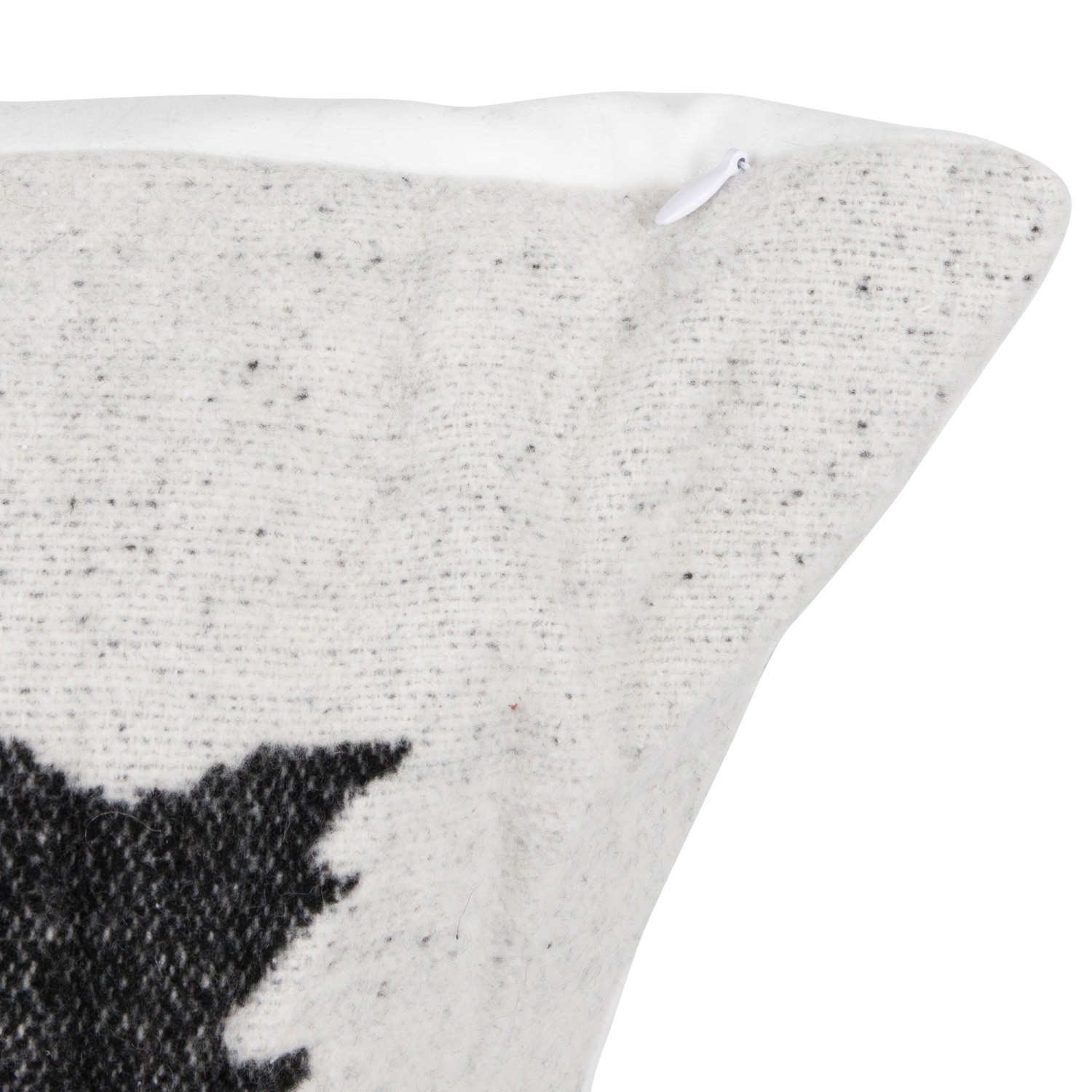 Coussin décoratif en tricot avec arbres de Noël, blanc et noir, 18 po