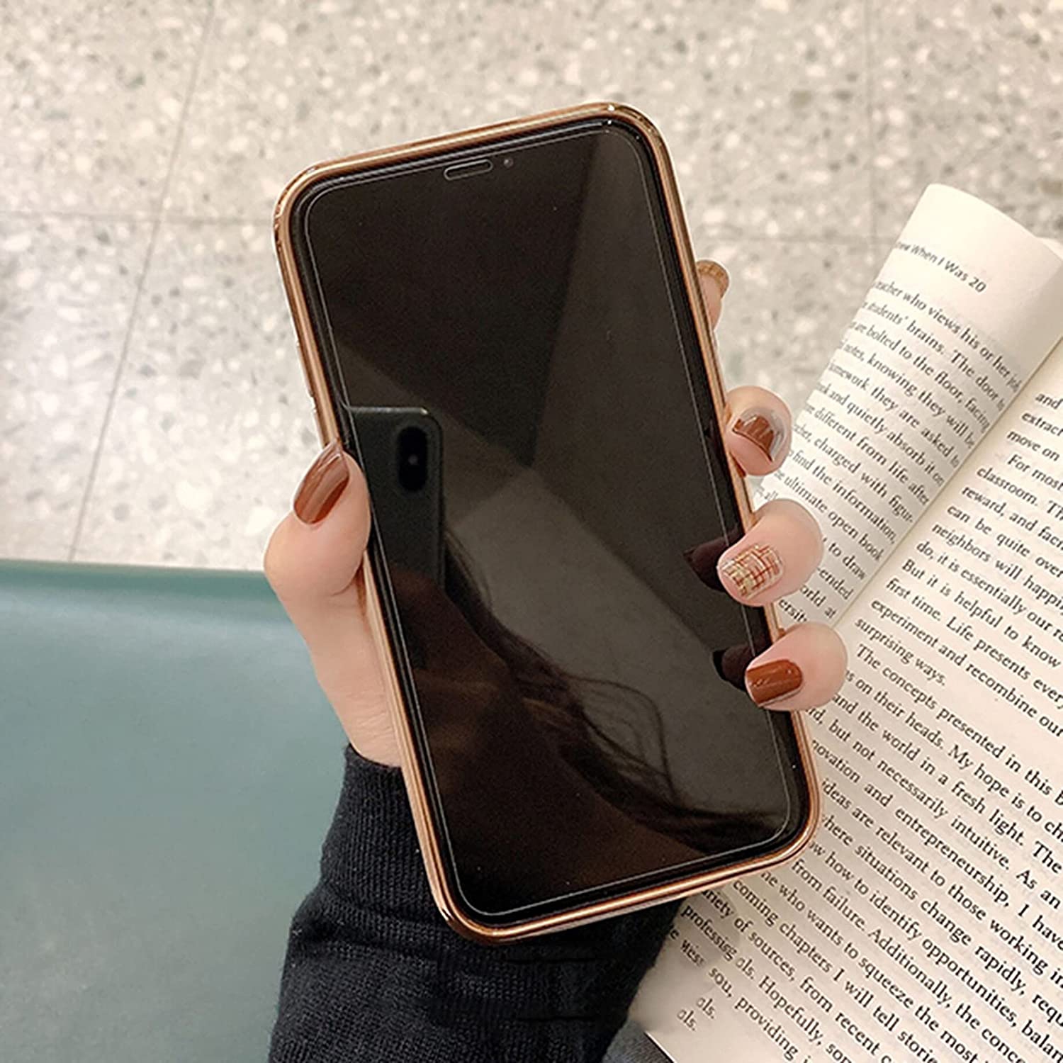 Étui blanc tendance en forme de fleur avec couvercle arrière de luxe robuste et antichoc iPhone 11 d’Apple