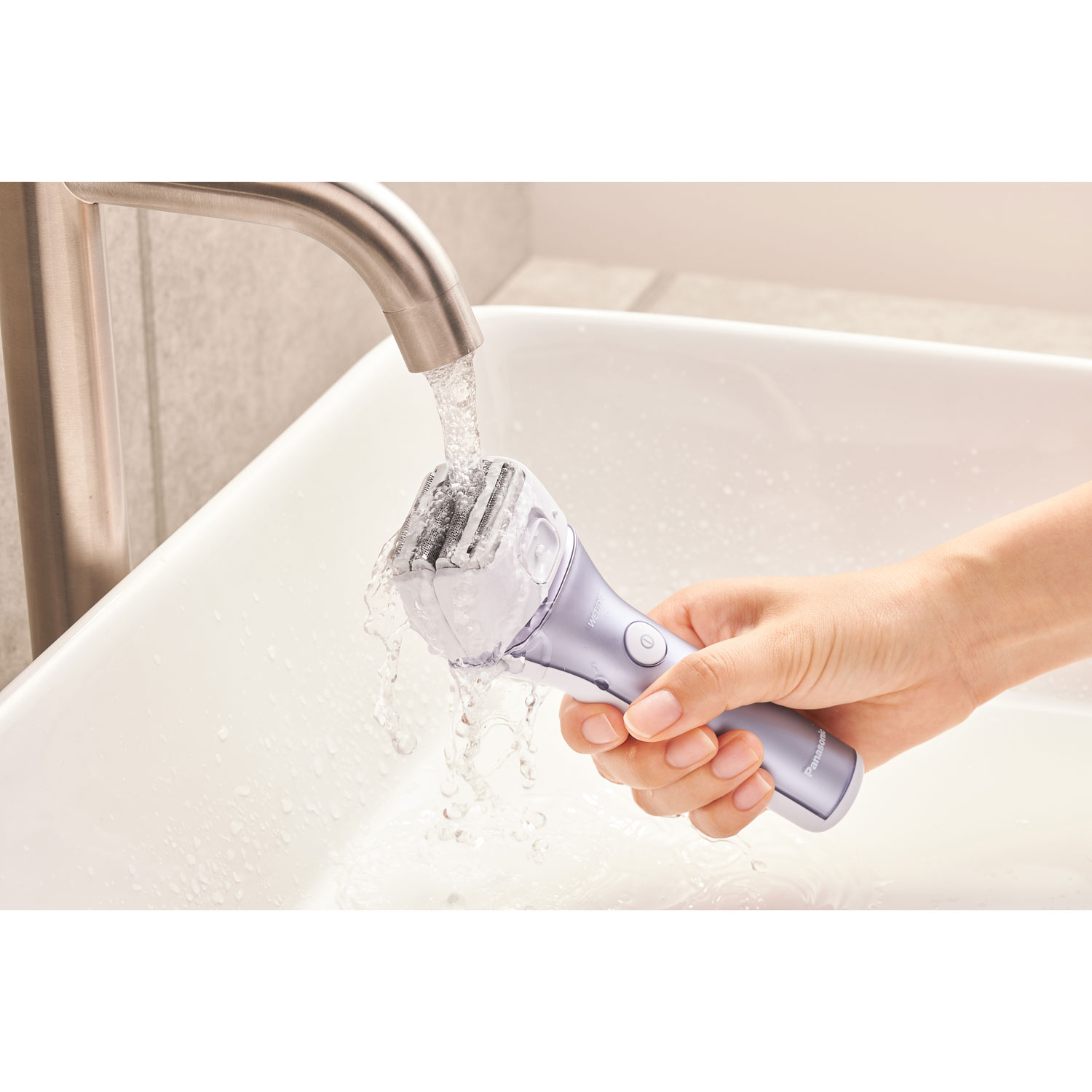 Rasoir avec ou sans mousse Close Curves de Panasonic