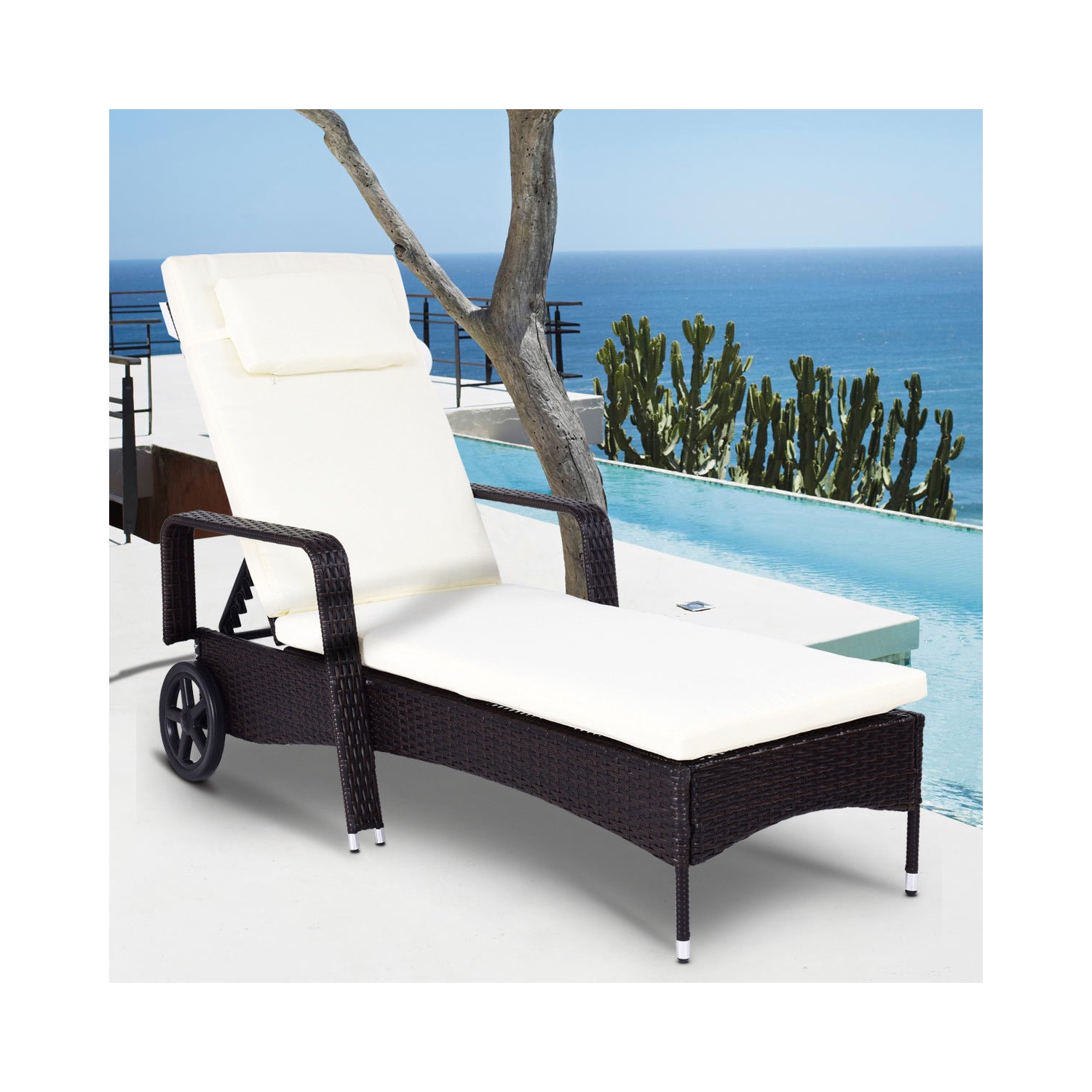 Chaise longue extérieure inclinable et rembourrée avec dossier ajustable