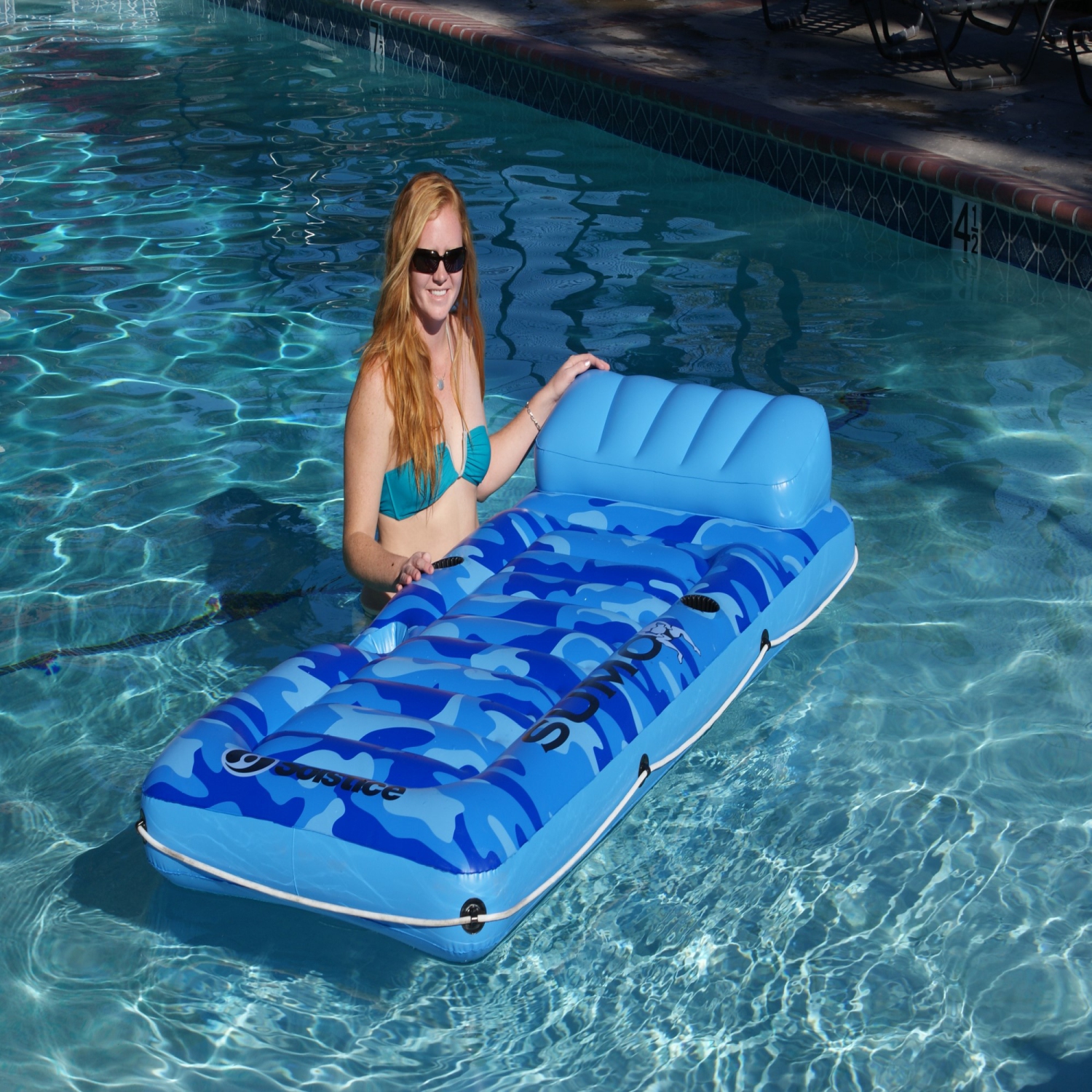 Inflatable Camouflage Sumo Sized Swimming Pool Raft - 81" - Blue