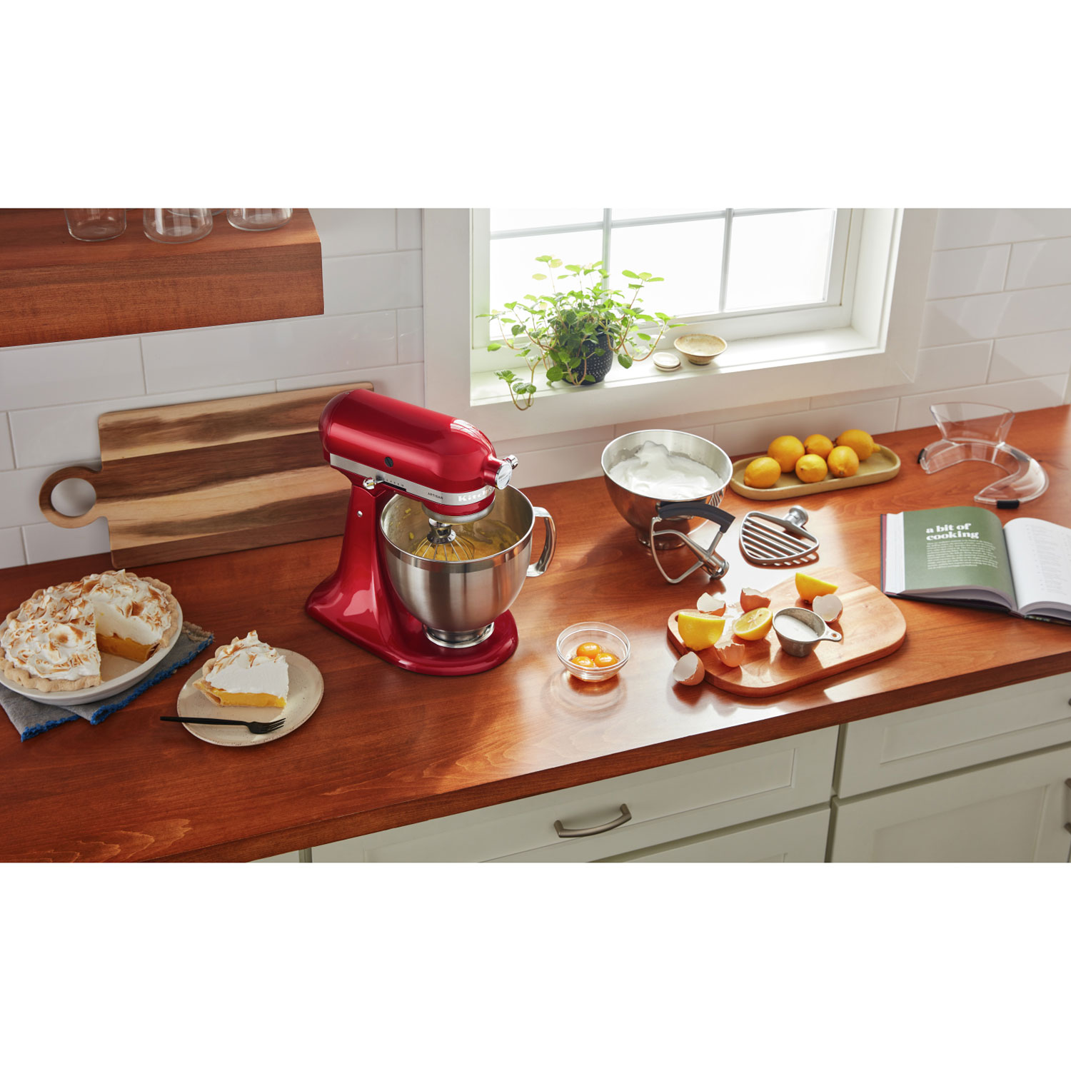 Artisan® Series 5 Quart Tilt-Head Stand Mixer with Premium Accessory Pack  Candy Apple Red KSM195PSCA