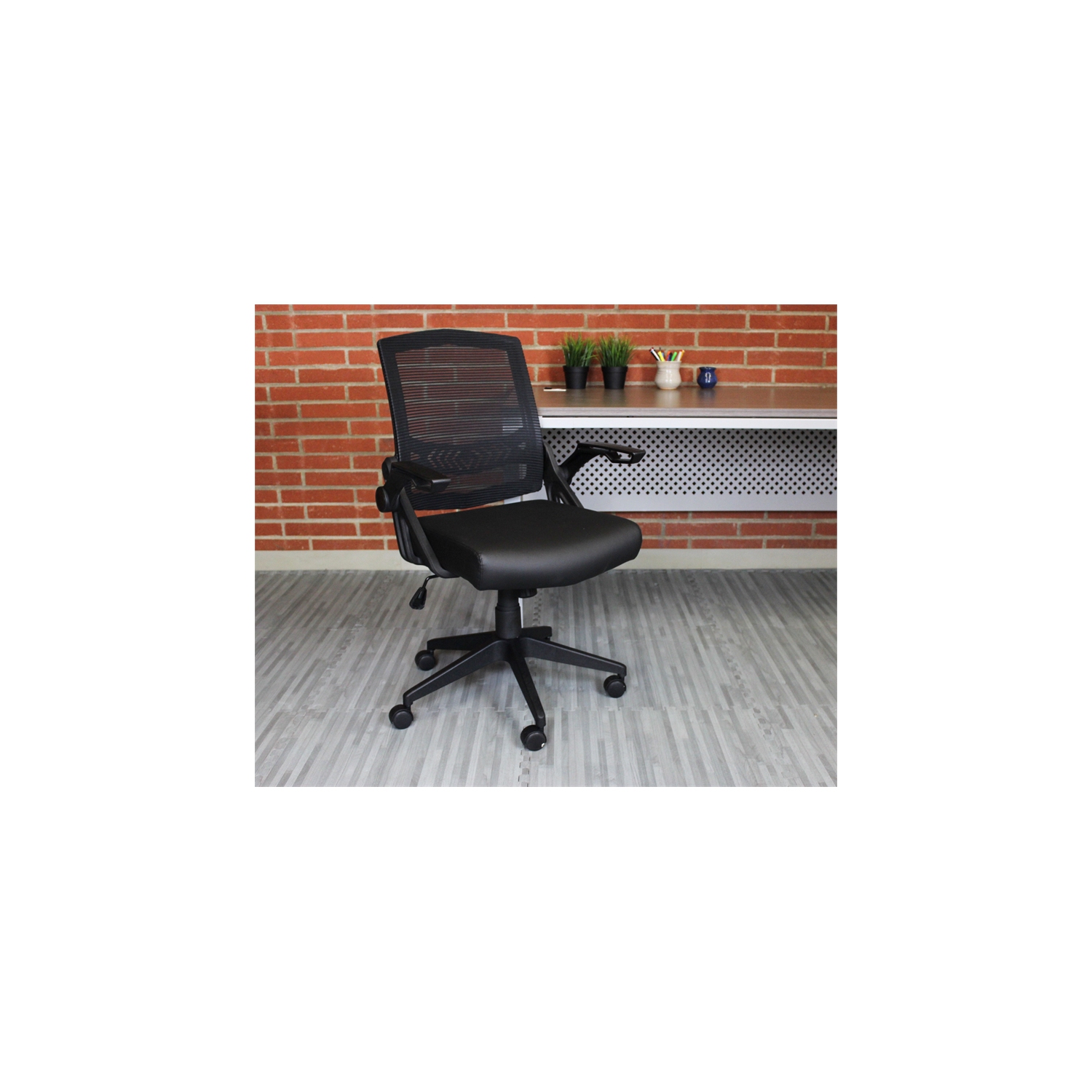 Scranton & Co Mesh Adjustable Computer Desk Chair with Flip Arms
