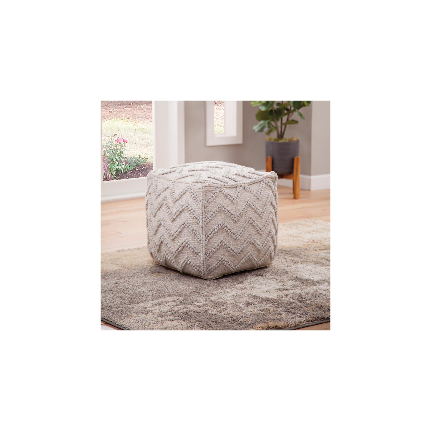 Steve Silver Kenzari Square Zigzag Handwoven Ivory Wool Pouf