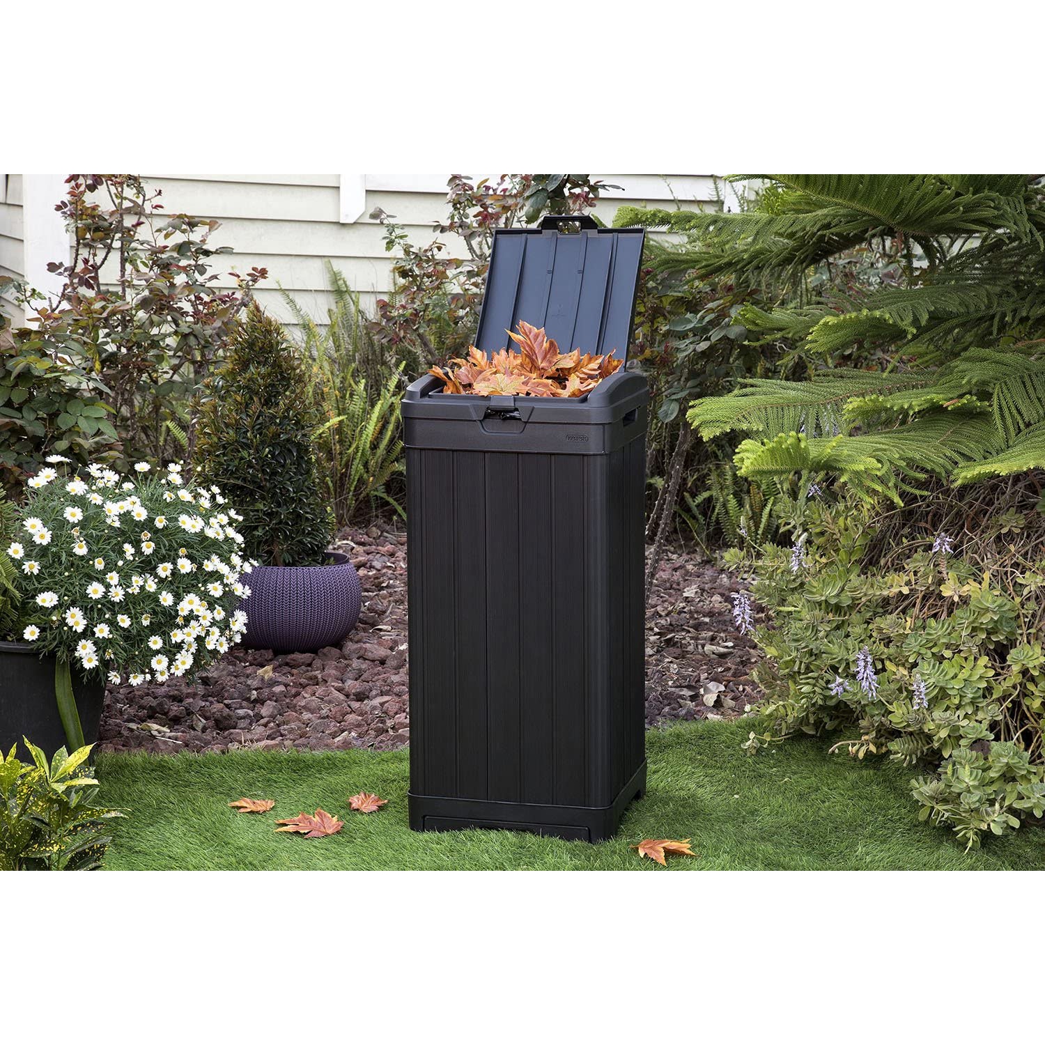 Keter 38 gal Outdoor Trash Can, Black