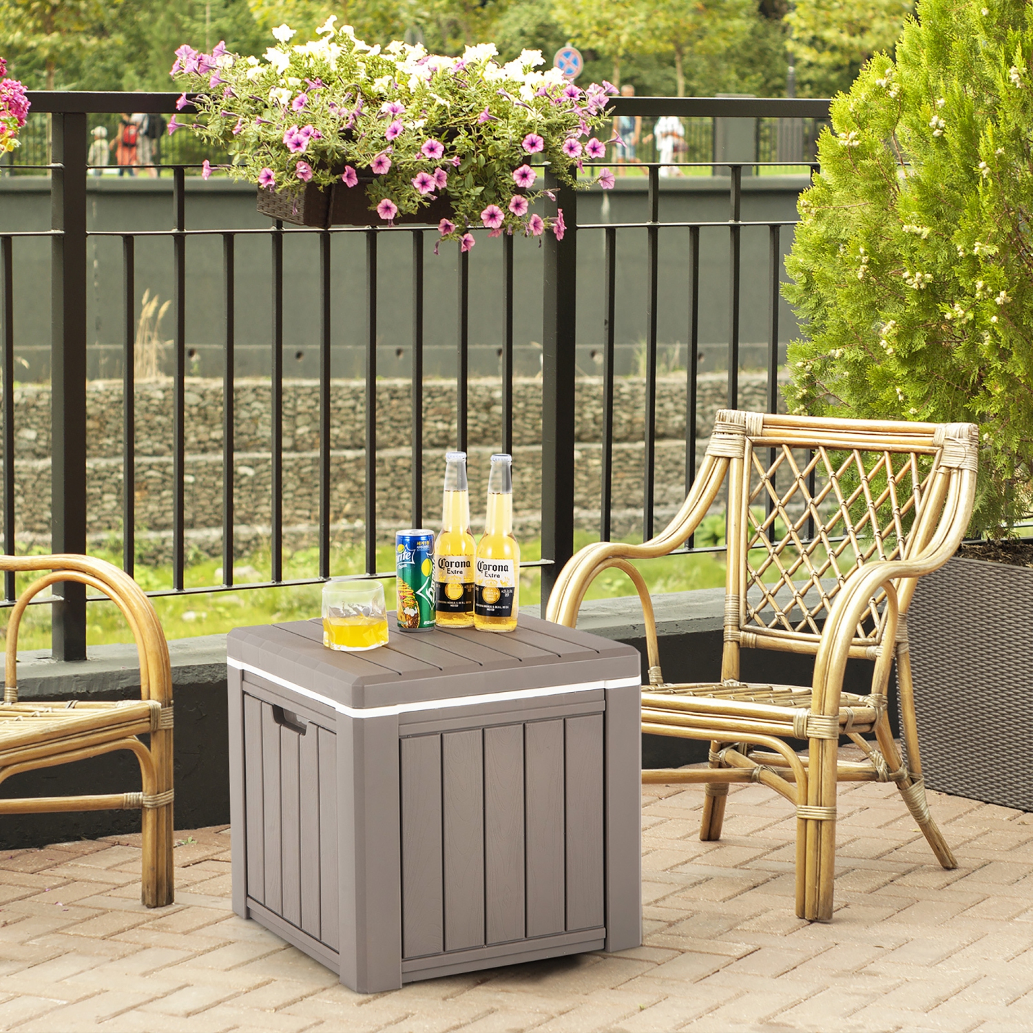 Costway 10 Gallon Ice Cooler w/ Built-in Handles and Detachable Lid