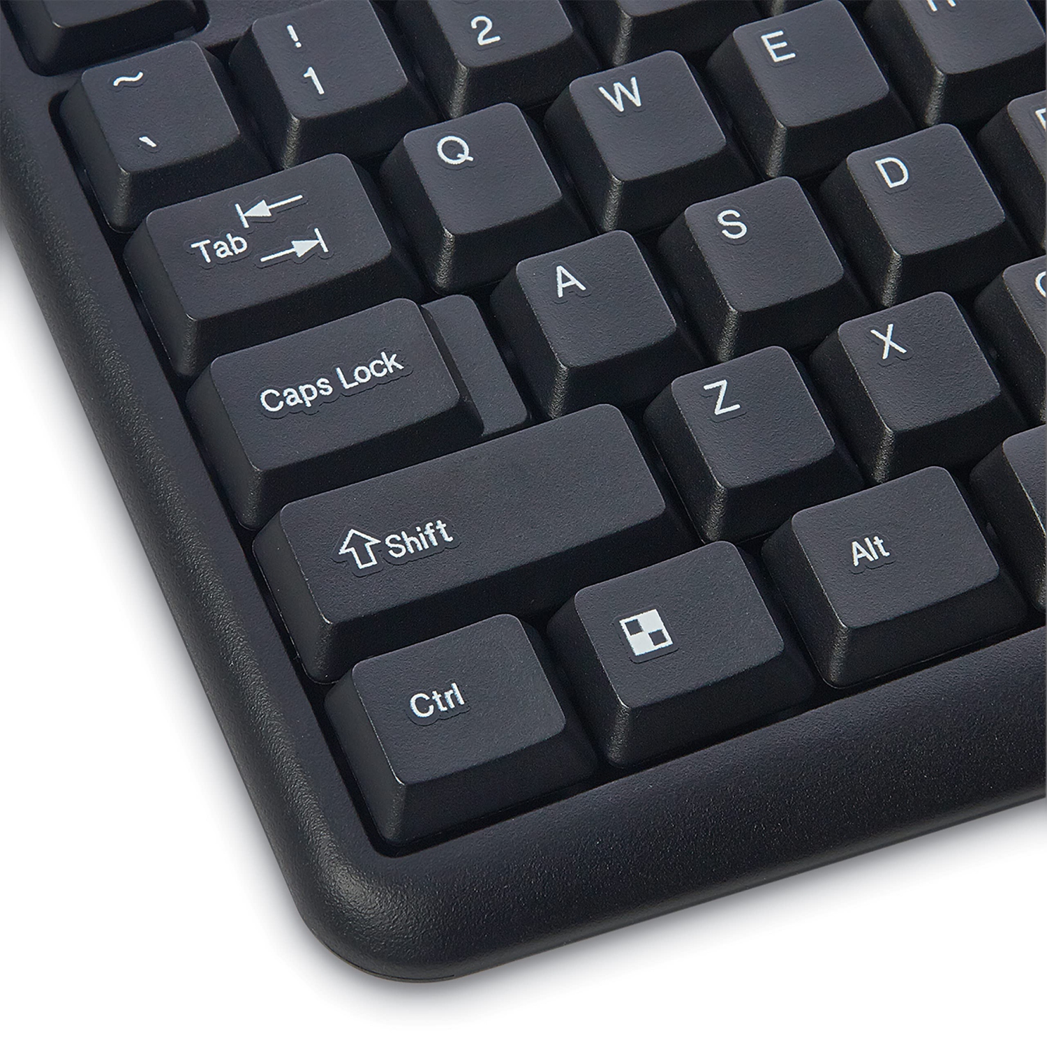 Verbatim Slimline Full Size Wired Keyboard USB Plug-and-Play - Compatible with PC, Laptop - Black