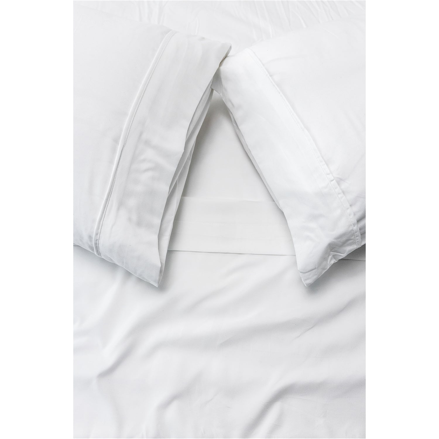DB Chez Vous - Microfiber Sheet Set, Hypoallergenic, King Size, White