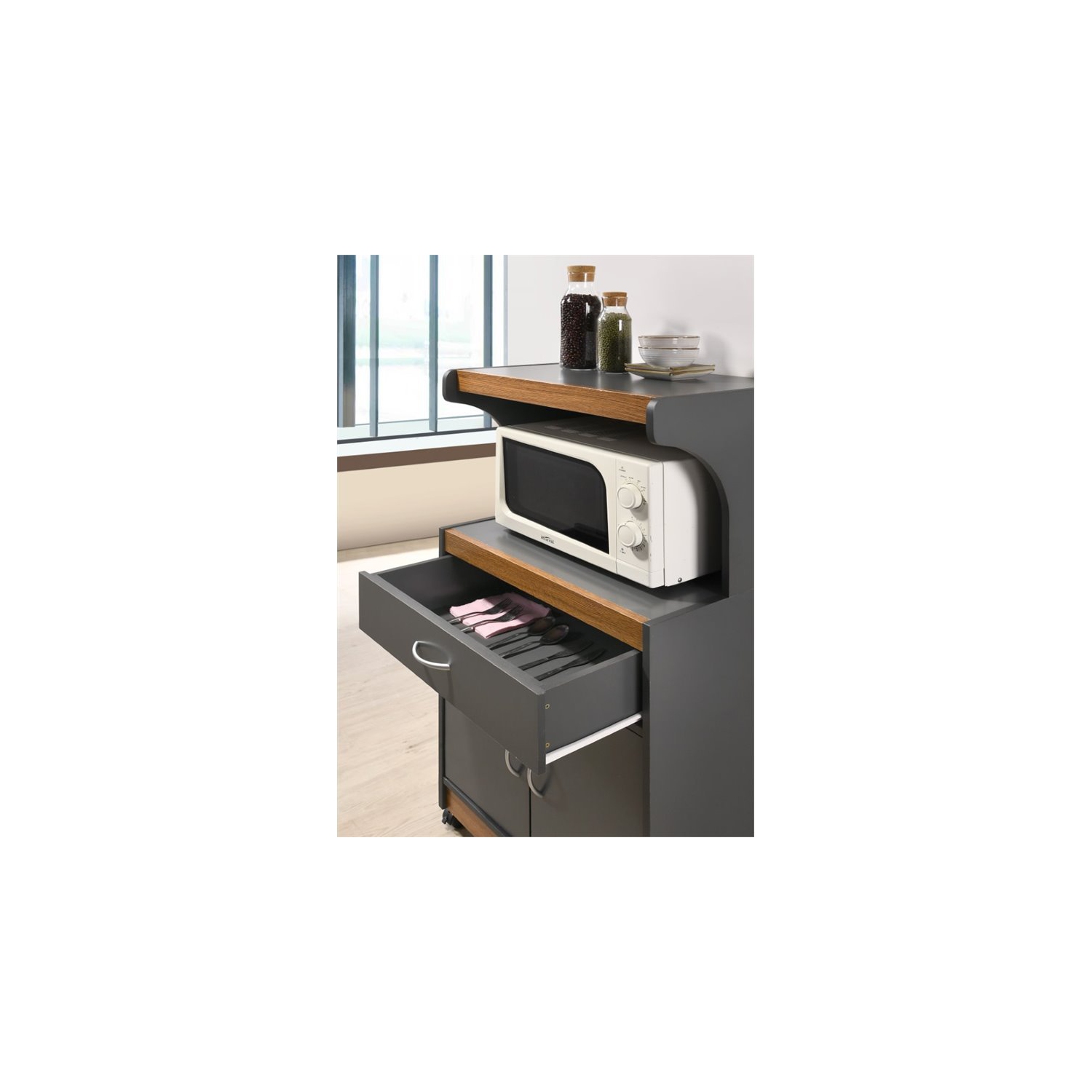 Chariot de cuisine en bois contemporain au fini chêne gris de Hodedah pour four à micro-ondes