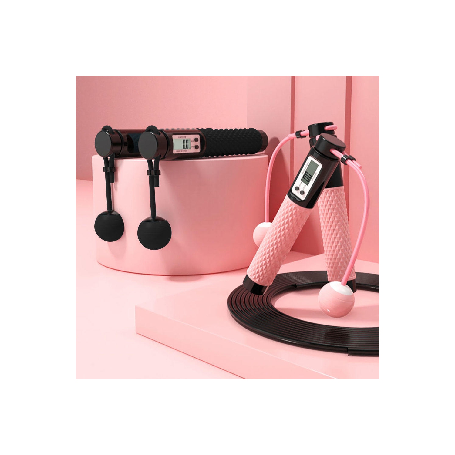 Corde à sauter sans fil à longueur de corde réglable de 110 pouces avec affichage numérique des calories, des kilomètres, des milles et du comptage -