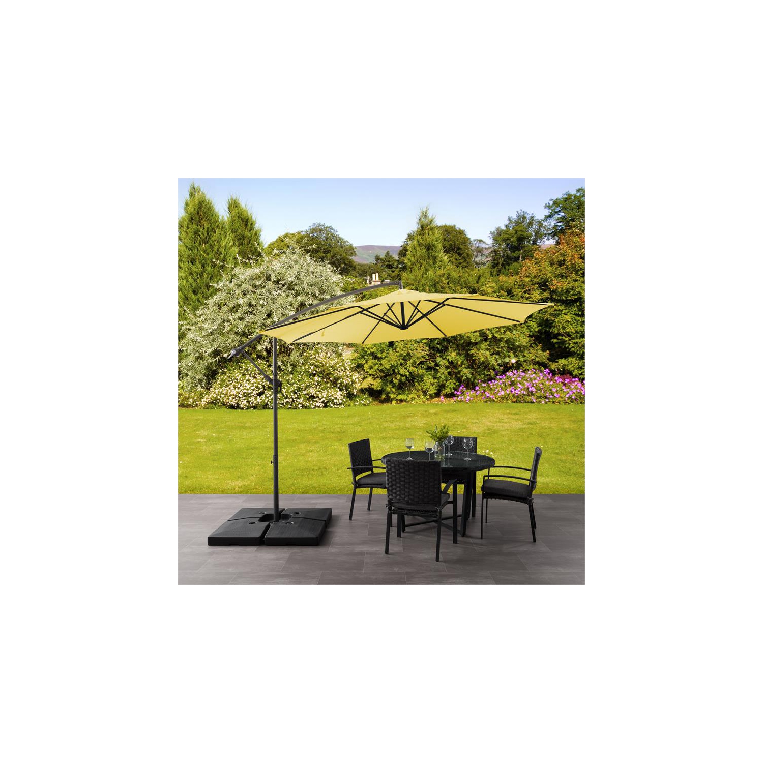 Parasol de patio en tissu jaune décalé de 9,5 pi de CorLiving et poids de base