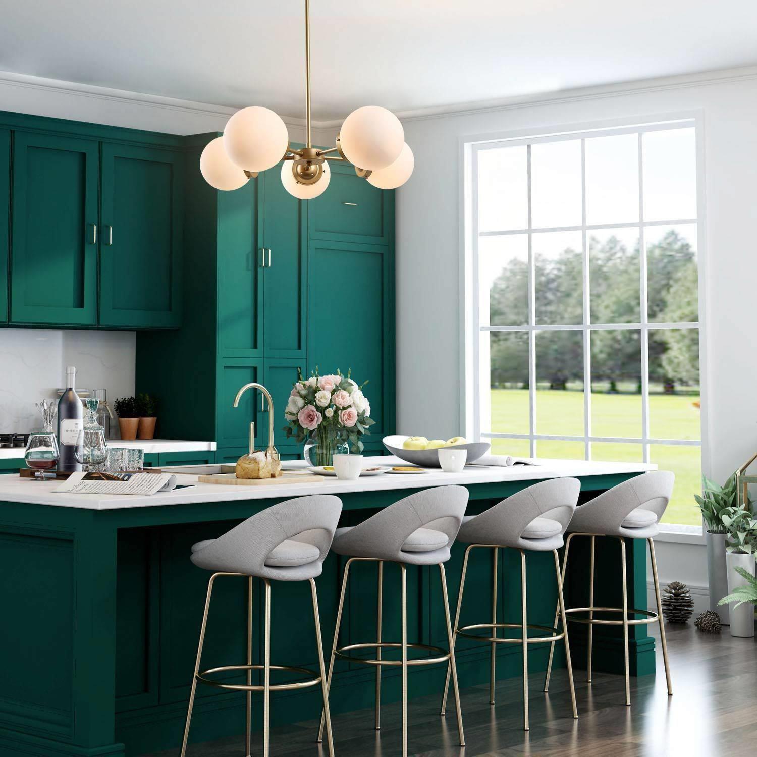 Lustre Sputnik Globe du milieu du siècle, plafonnier suspendu transitionnel de salle à manger à 5 lampes, lampe suspendue à abat-jour en verre givré