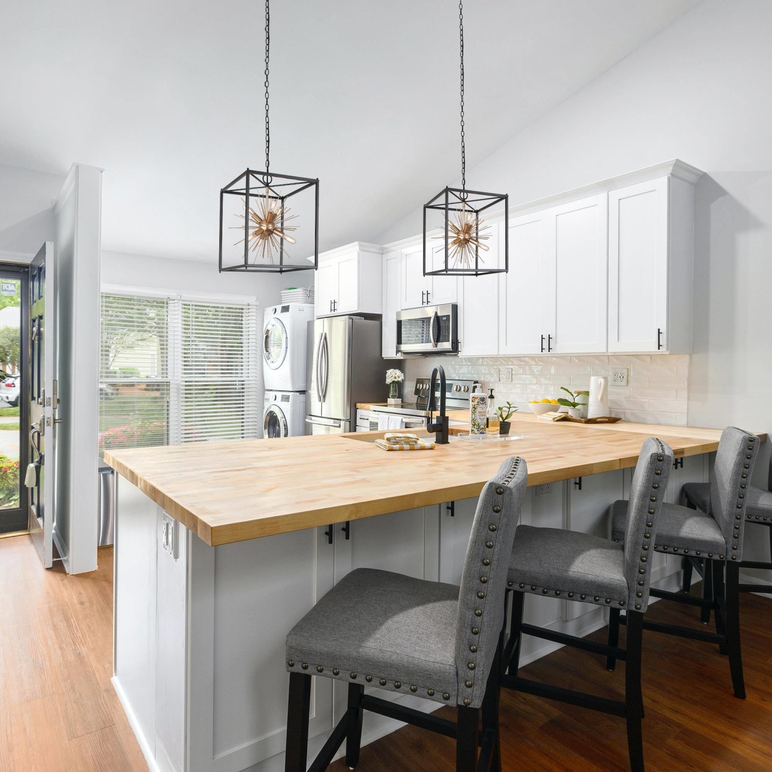 Modern Kitchen Island Chandelier, 6-Light Black and Gold Transitional Square Chandelier with Sputnik Design