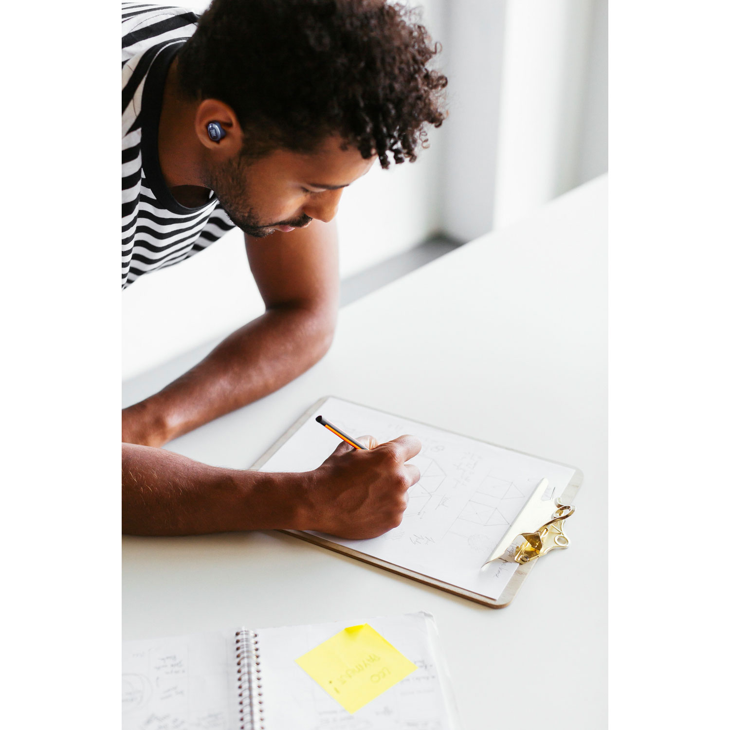 Écouteurs boutons 100 % sans fil à suppression du bruit Live Free 2 de JBL - Bleu