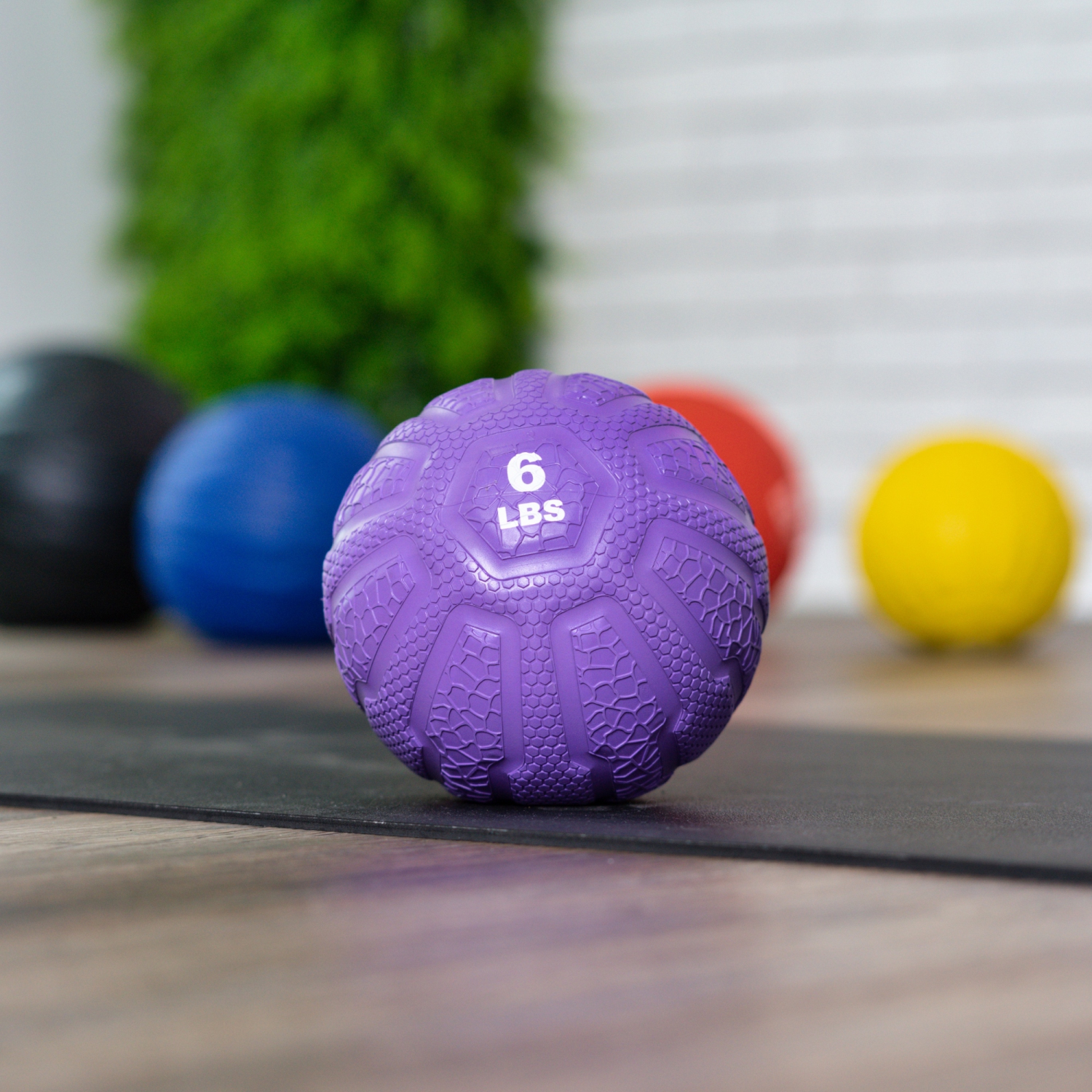 PRISP Weighted Rubber Medicine Ball - Weight Ball for Strength Exercises and Fitness Workouts, 6 lbs