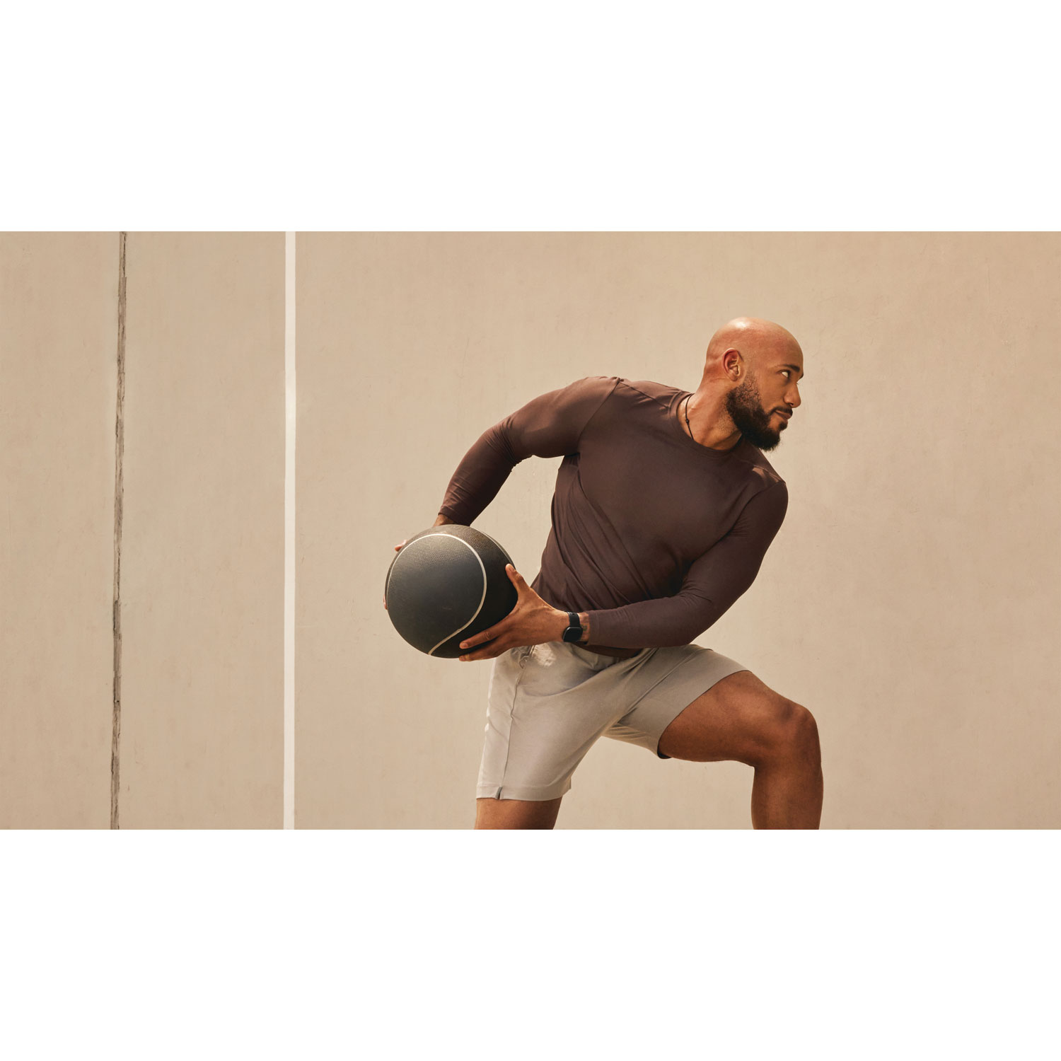 Google Fitbit Versa 4 Smartwatch with Heart Rate Monitor & 6 Months FitBit Premium - Black