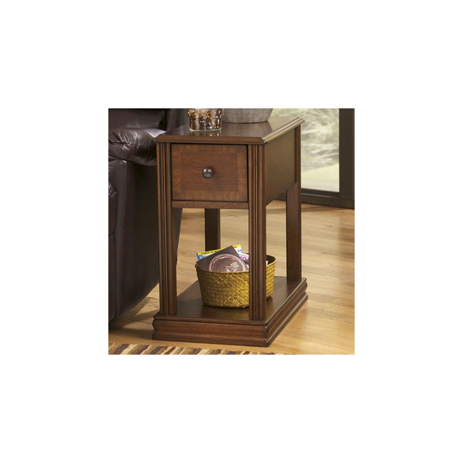 Bowery Hill 1 Drawer End Table in Cherry