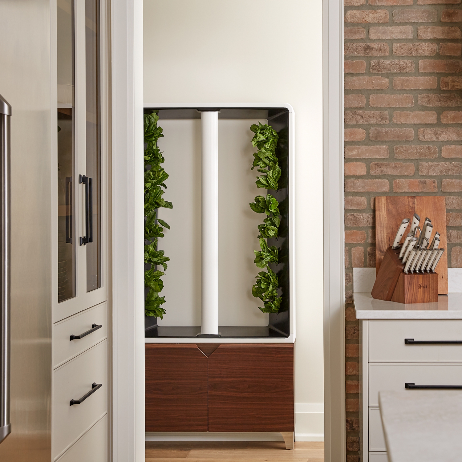 Just Vertical - The Automated AEVA Indoor Smart Garden