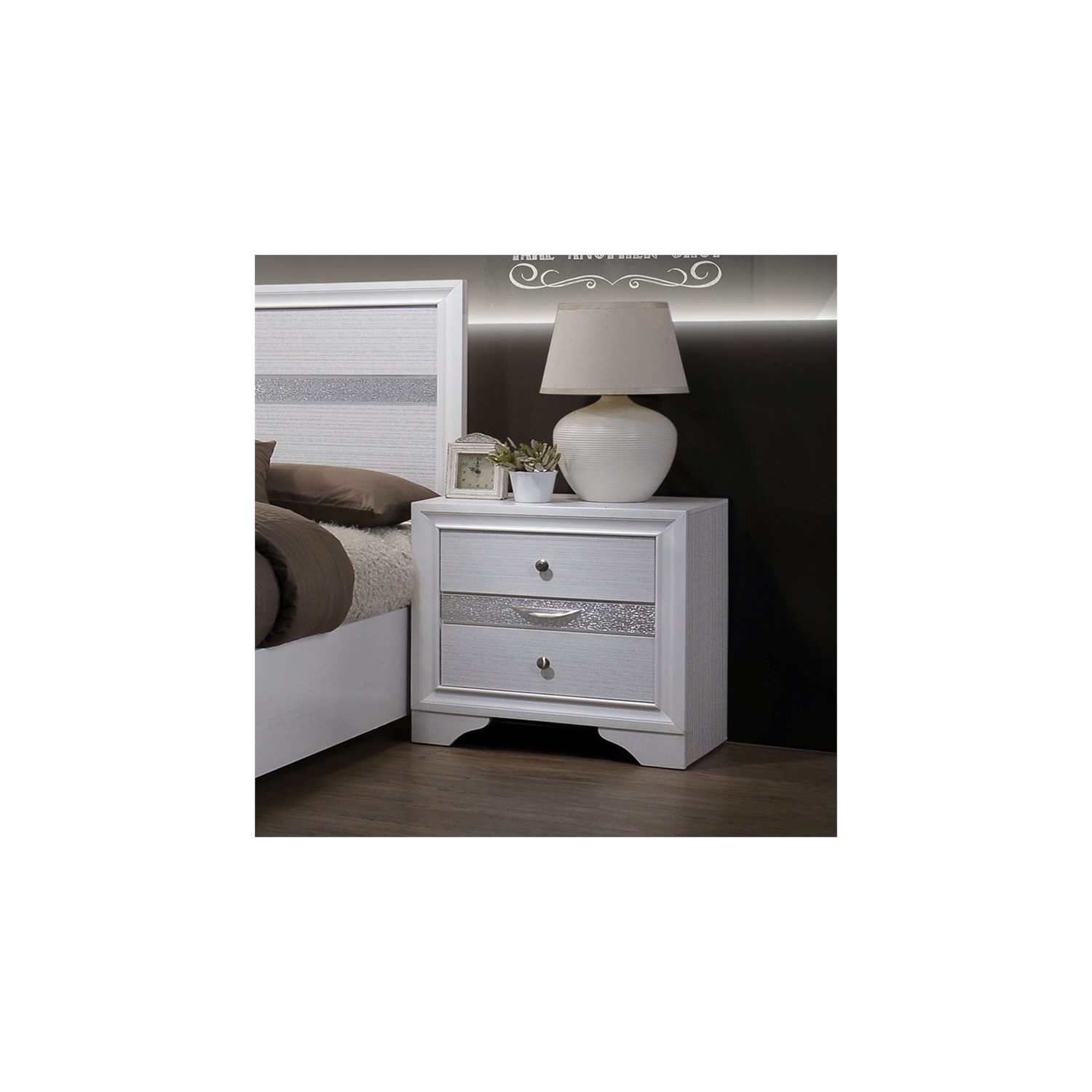 Furniture of America Laren Contemporary Solid Wood 3-Drawer Nightstand in White