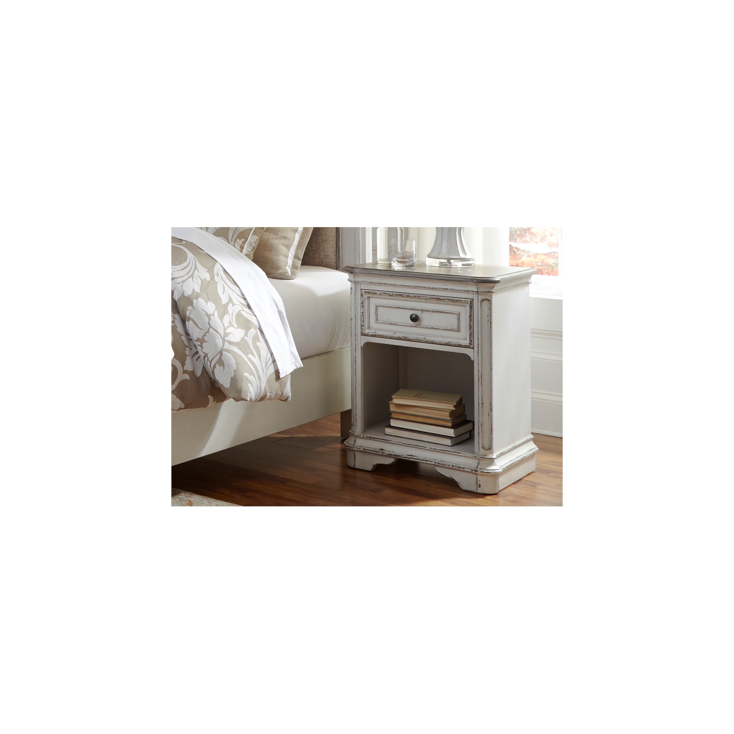 Magnolia Manor White 1 Drawer Night Stand