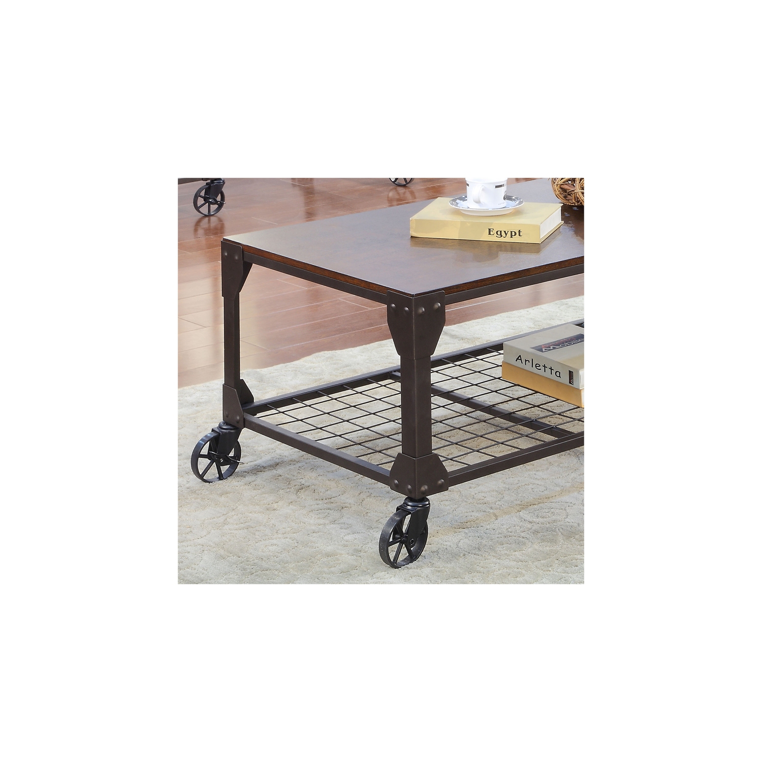 Table basse avec roulettes en métal noir avec Benellie de Furniture of America