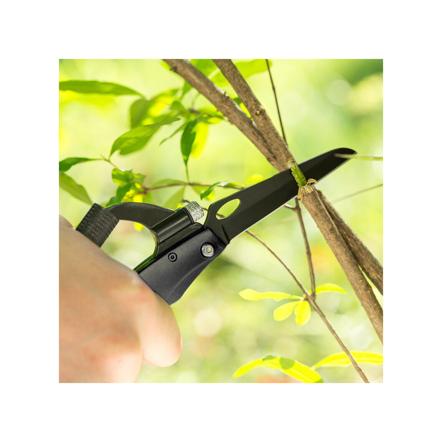 Multitool Carabiner, Tactical Carabiners Keychain, EDC Survival Gear for Camping