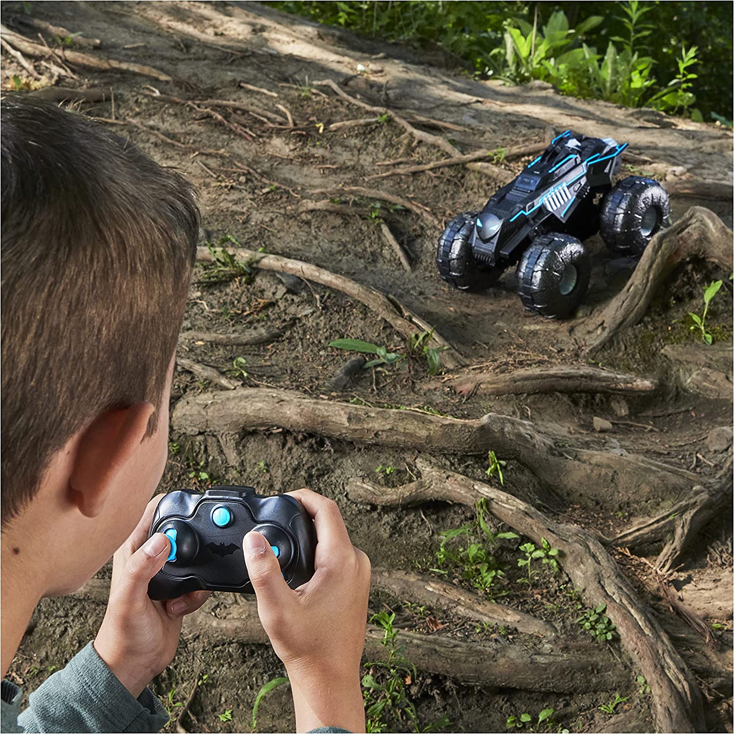 dc comics Batman, All-Terrain Batmobile Remote Control Vehicle, Water-Resistant Batman Toys for Boys Aged 4 and Up
