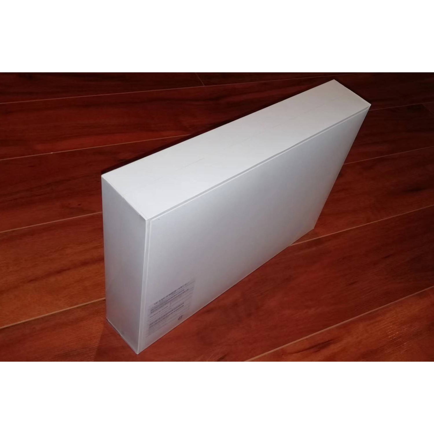 Reconditionné - Apple MacBook Air 13,3" - Argent, Intel Core i5 1,6 GHz/128 Go SSD/8 Go RAM, Modèle 2018 A1932, MREA2LL/A - En - Certifié remis à