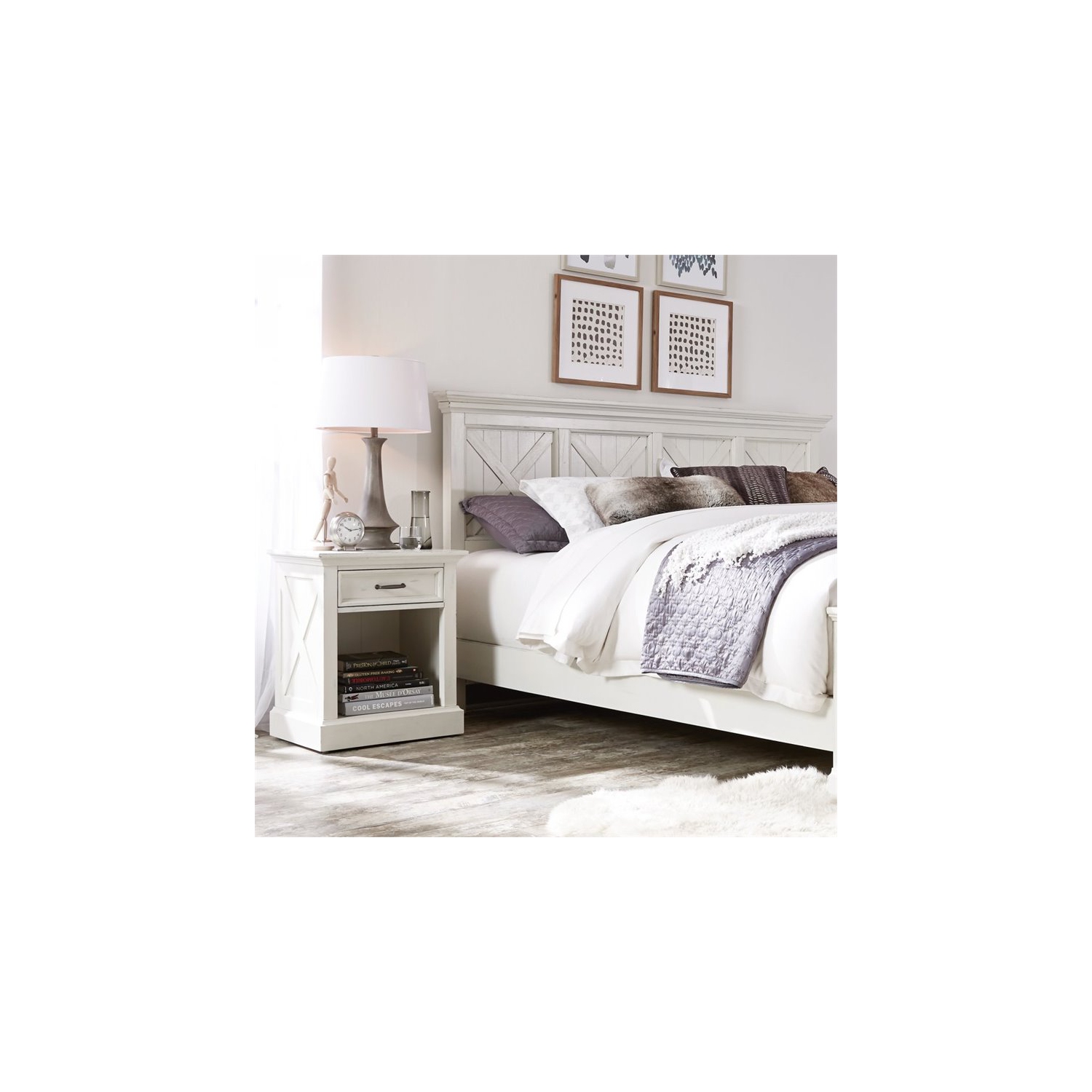 Tête de lit et table de chevet Pemberly Row pour très grand lit 2 places