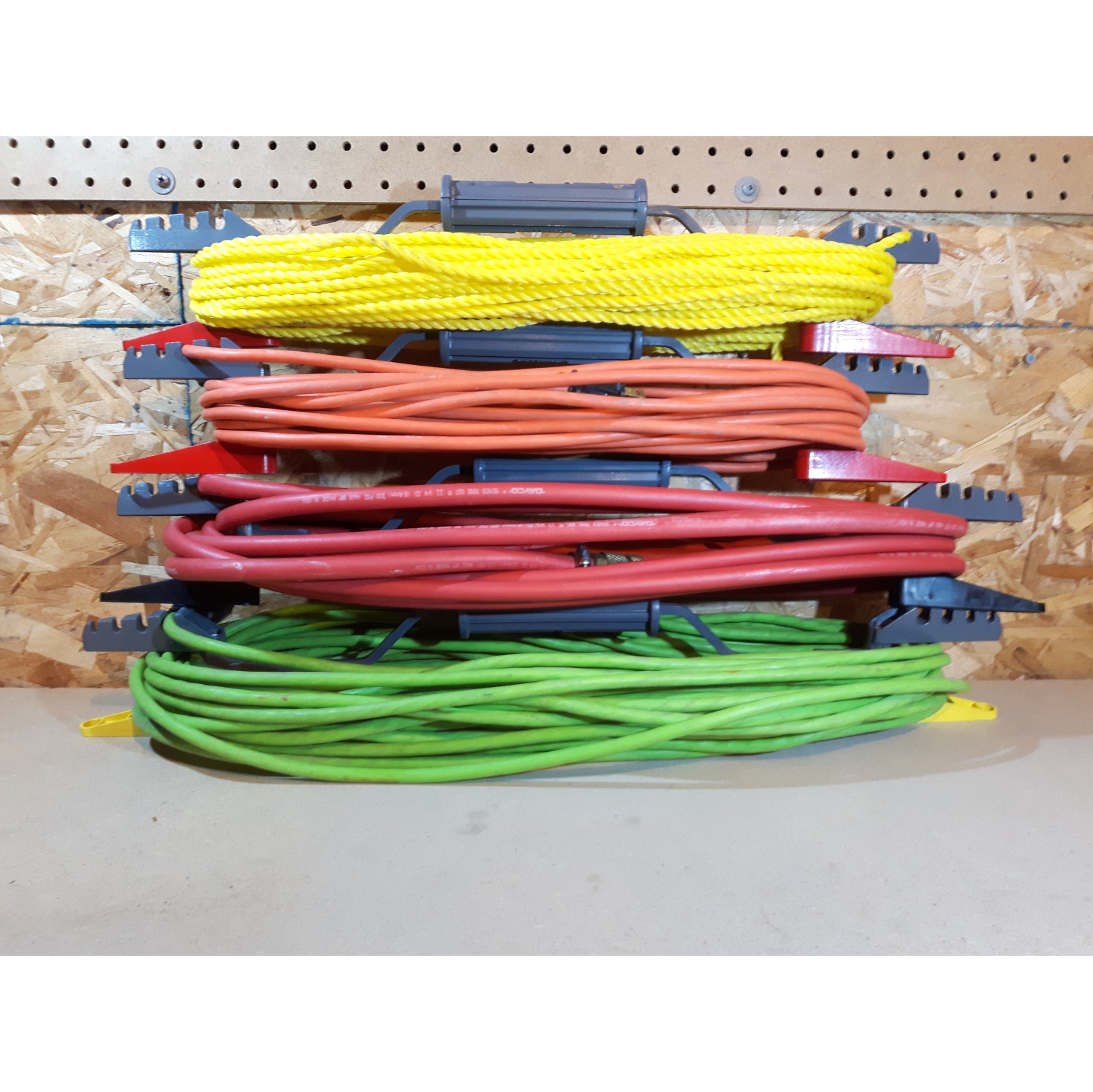 DuraWinder Large: 5-150 ft Quick Winding & Release Storage Reel Organizer