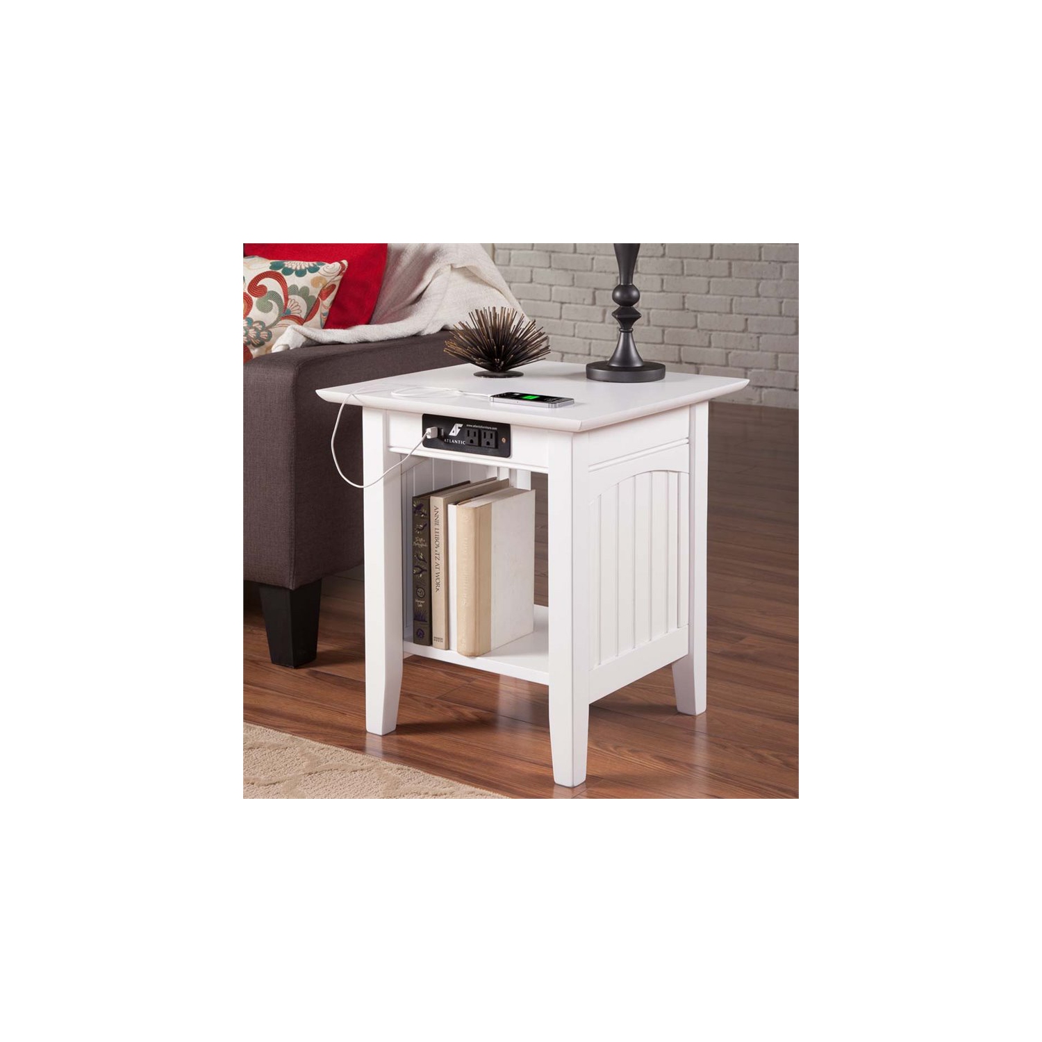 Leo & Lacey Charger End Table in White