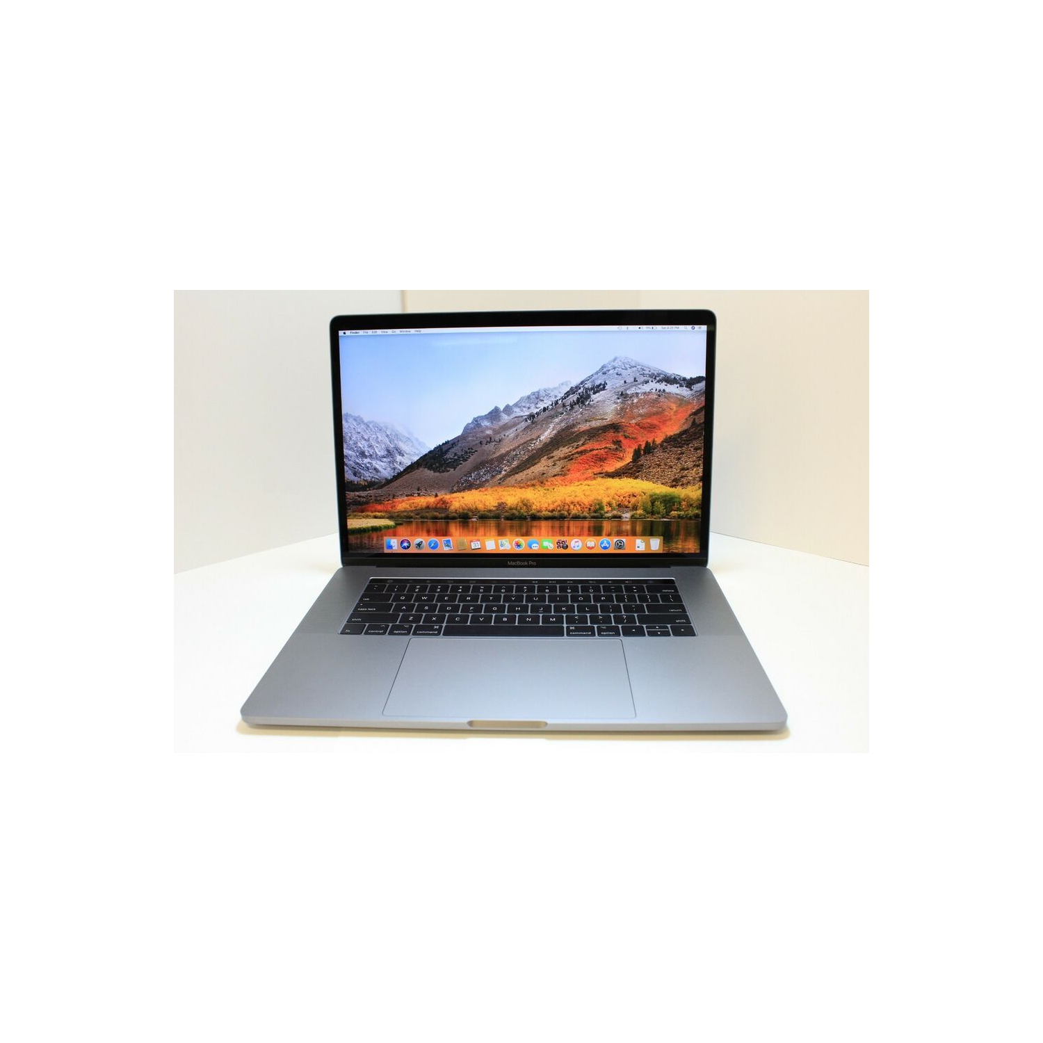 Refurbished (Excellent) - Apple MacBook Pro Retina 15"W/TOUCHBAR A1707 Intel Core i7-7920HQ CPU @ 3.10GHz 16GB 512GB SSD macOS