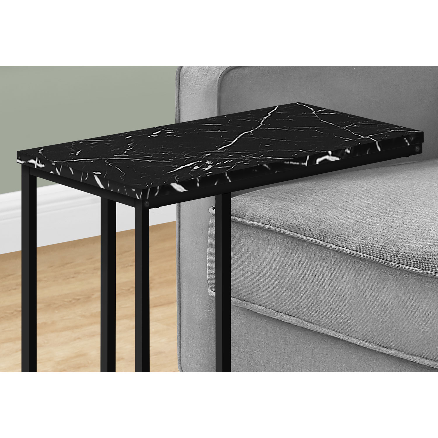 Table d'appoint rectangulaire contemporaine avec tablette en C de Monarch - Aspect de marbre noir