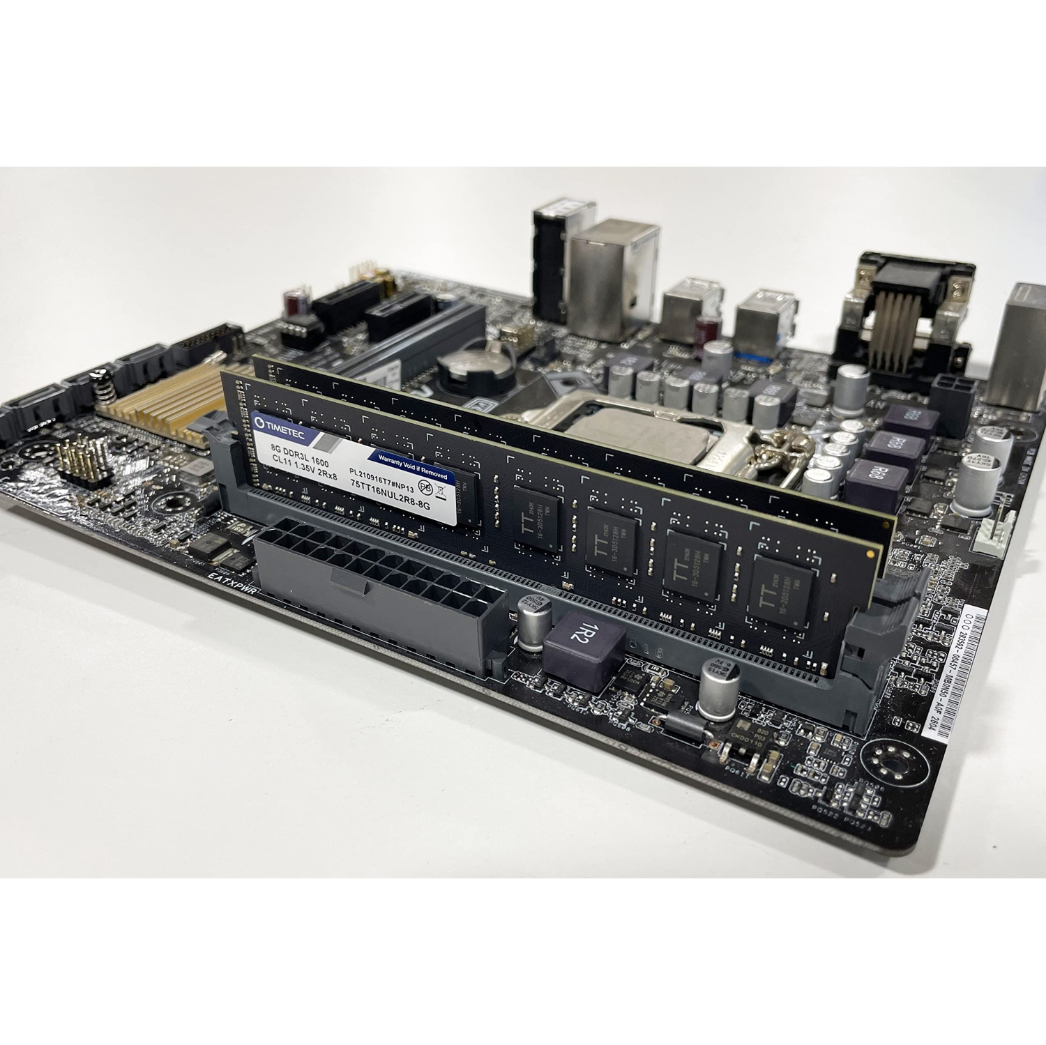 Timetec 16GB KIT(2x8GB) DDR3L/DDR3 1600MHz PC3L-12800 / PC3-12800 Non-ECC Unbuffered 1.35V/1.5V CL11 2Rx8 Dual Rank 240 Pin UDIMM Desktop PC Computer