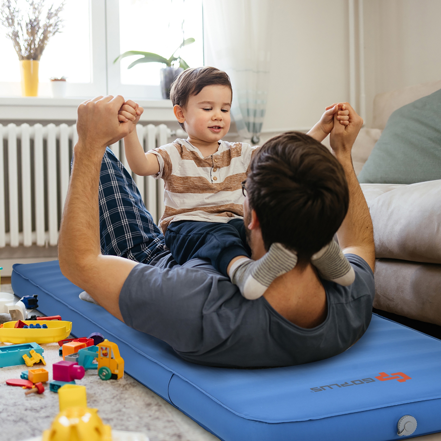 Goplus Folding Sleeping Pad, Self Inflating Camping Mattress with Carrying Bag Green\Blue