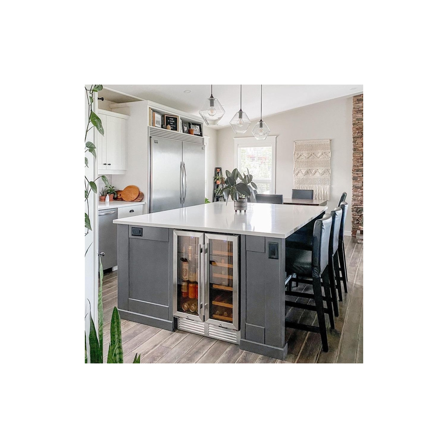 Réfrigérateur à deux portes encastrable sous le comptoir 24 po de Koolatron avec verrouillage, contrôle numérique de la température, réfrigérateur à