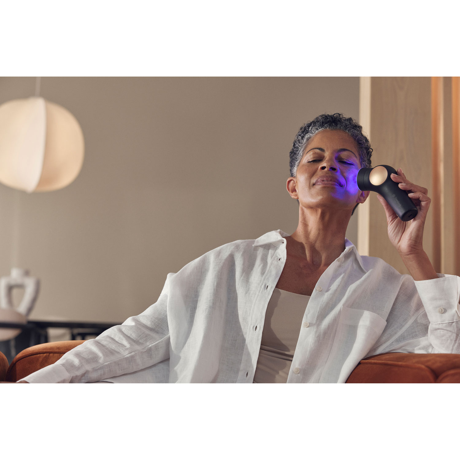 Appareil à percussion pour soins et nettoyage de la peau TheraFace Pro de Theragun - Noir