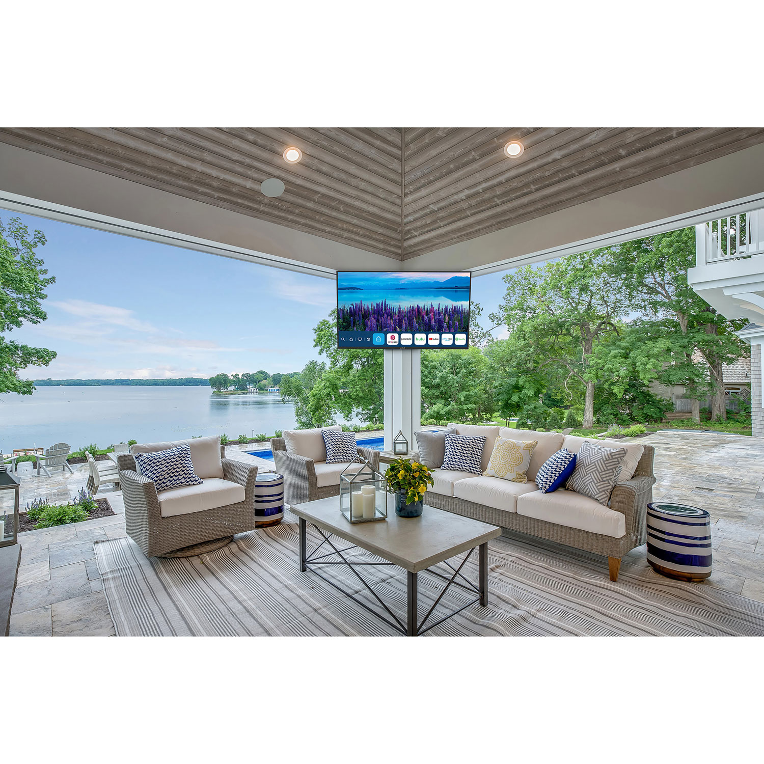 Téléviseur intelligent d'extérieur HDR DEL UHD 4K de 65 po avec webOS Partial Sun de Neptune