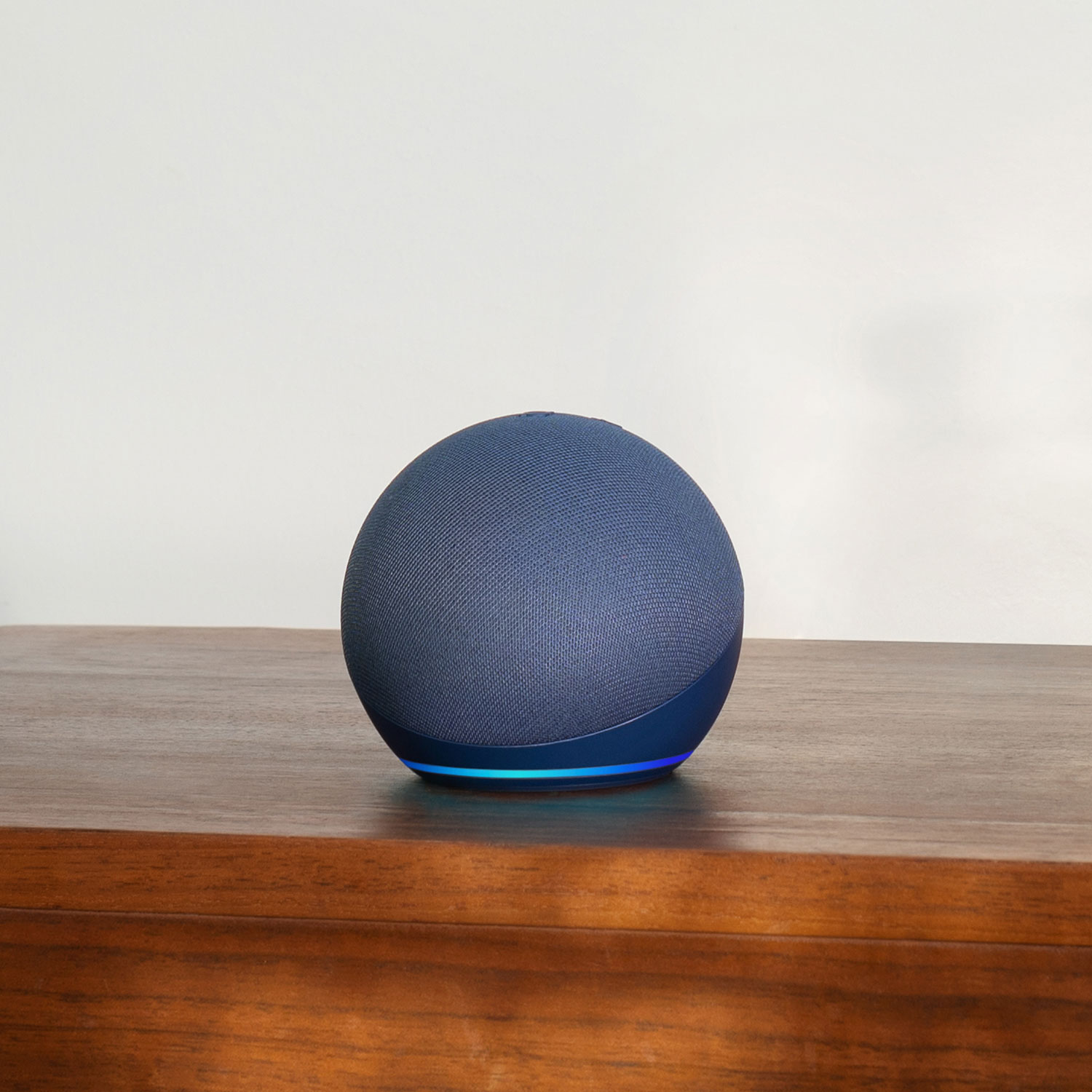  Echo Dot (5th Gen) Deep Sea Blue with Battery Base :   Devices & Accessories
