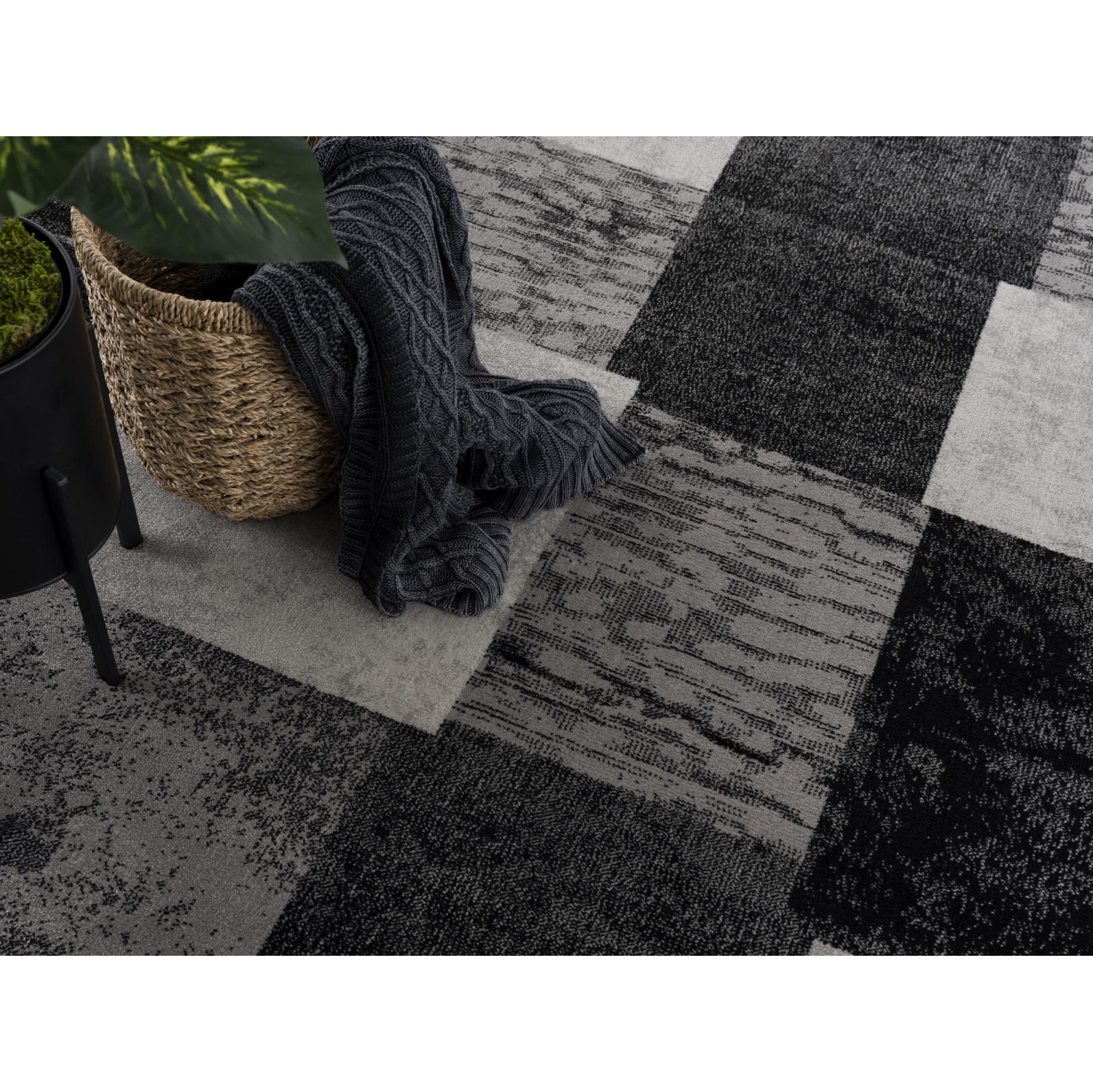 Rug Branch Pamila Contemporary Geometric Indoor Area Rug